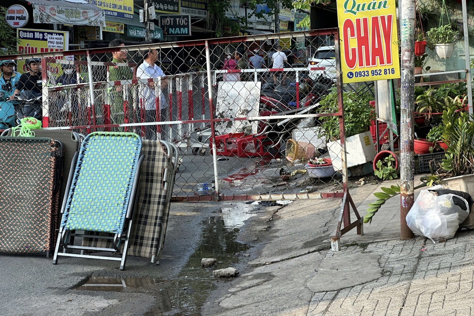 Cháy quán cơm chay ở TPHCM khiến hai mẹ con tử vong , điều tra nguyên nhân - Ảnh 3.