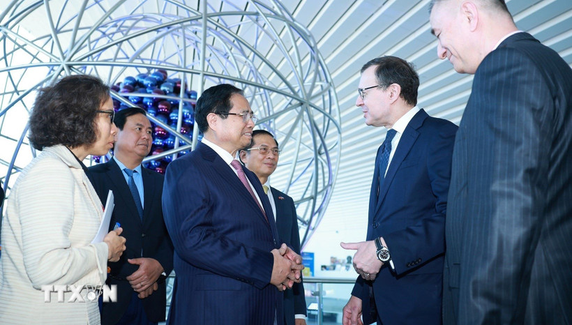 Thủ tướng Phạm Minh Ch&iacute;nh t&igrave;m hiểu ph&aacute;t triển năng lượng hạt nh&acirc;n v&agrave; t&agrave;u điện ngầm của Nga - Ảnh 1.