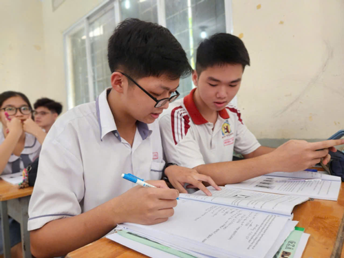 Hạn chế t&igrave;nh trạng học sinh học th&ecirc;m ngo&agrave;i trường - Ảnh 1.