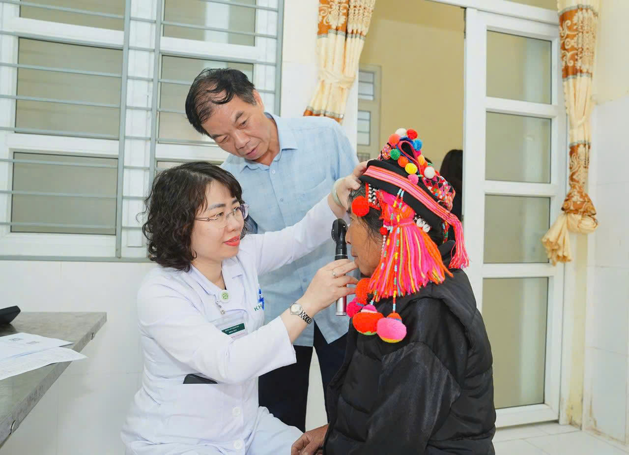 Bắt đầu lộ trình khám  sức khỏe miễn phí - Ảnh 1.