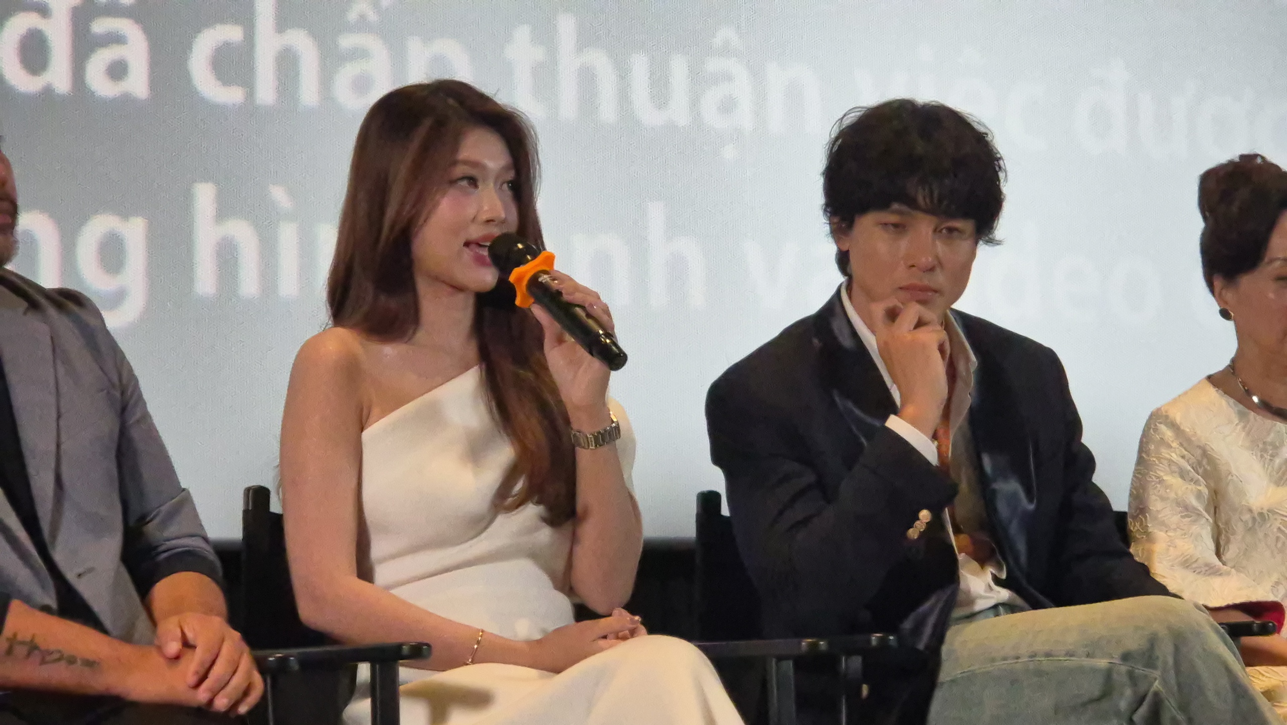 Nàng hậu Đoàn Thiên Ân bênh