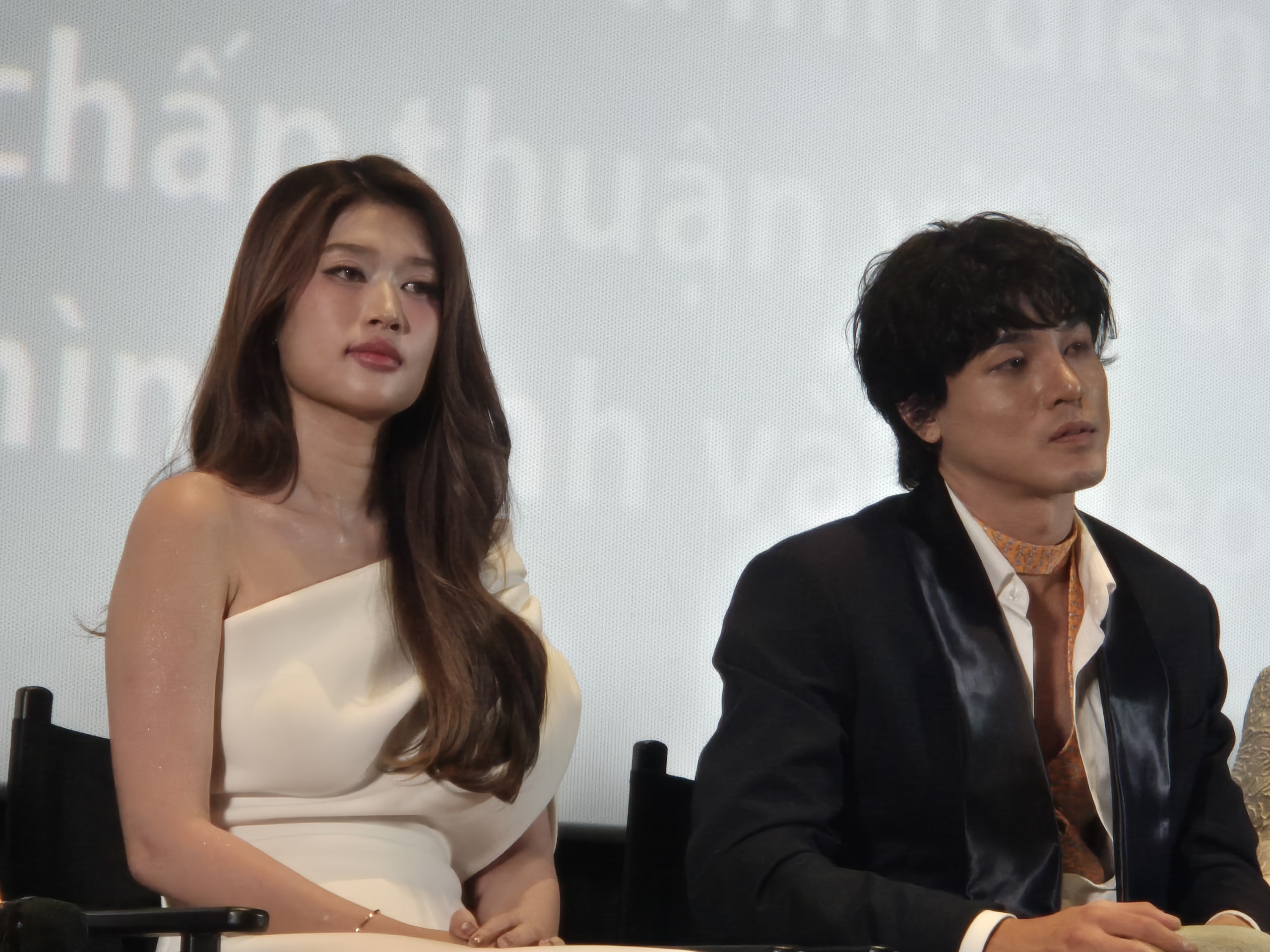 Nàng hậu Đoàn Thiên Ân bênh