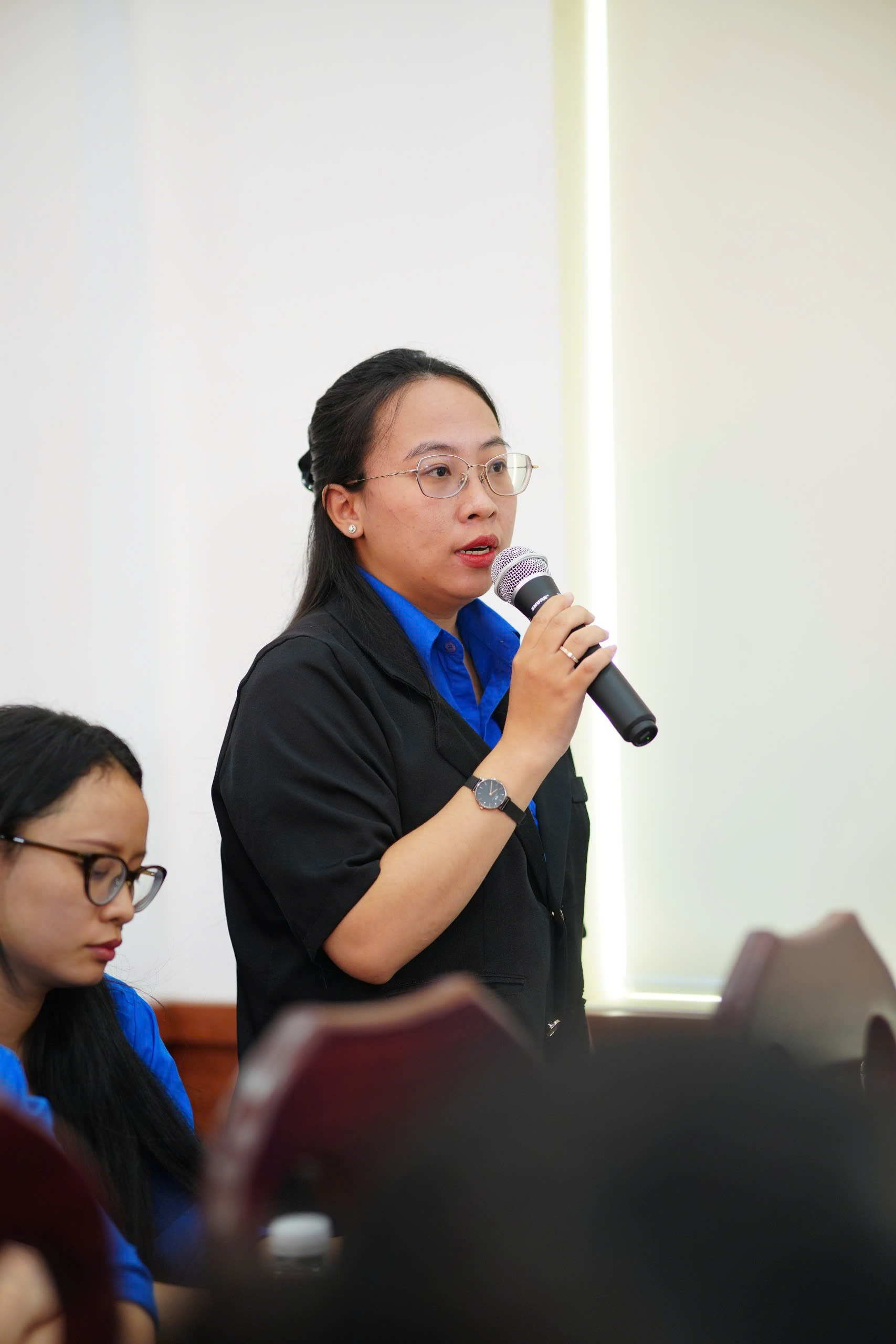 Đảng ủy C&aacute;c cơ quan Đảng TPHCM gặp gỡ, đối thoại, tuy&ecirc;n dương c&aacute;n bộ Đo&agrave;n ti&ecirc;u biểu - Ảnh 2.