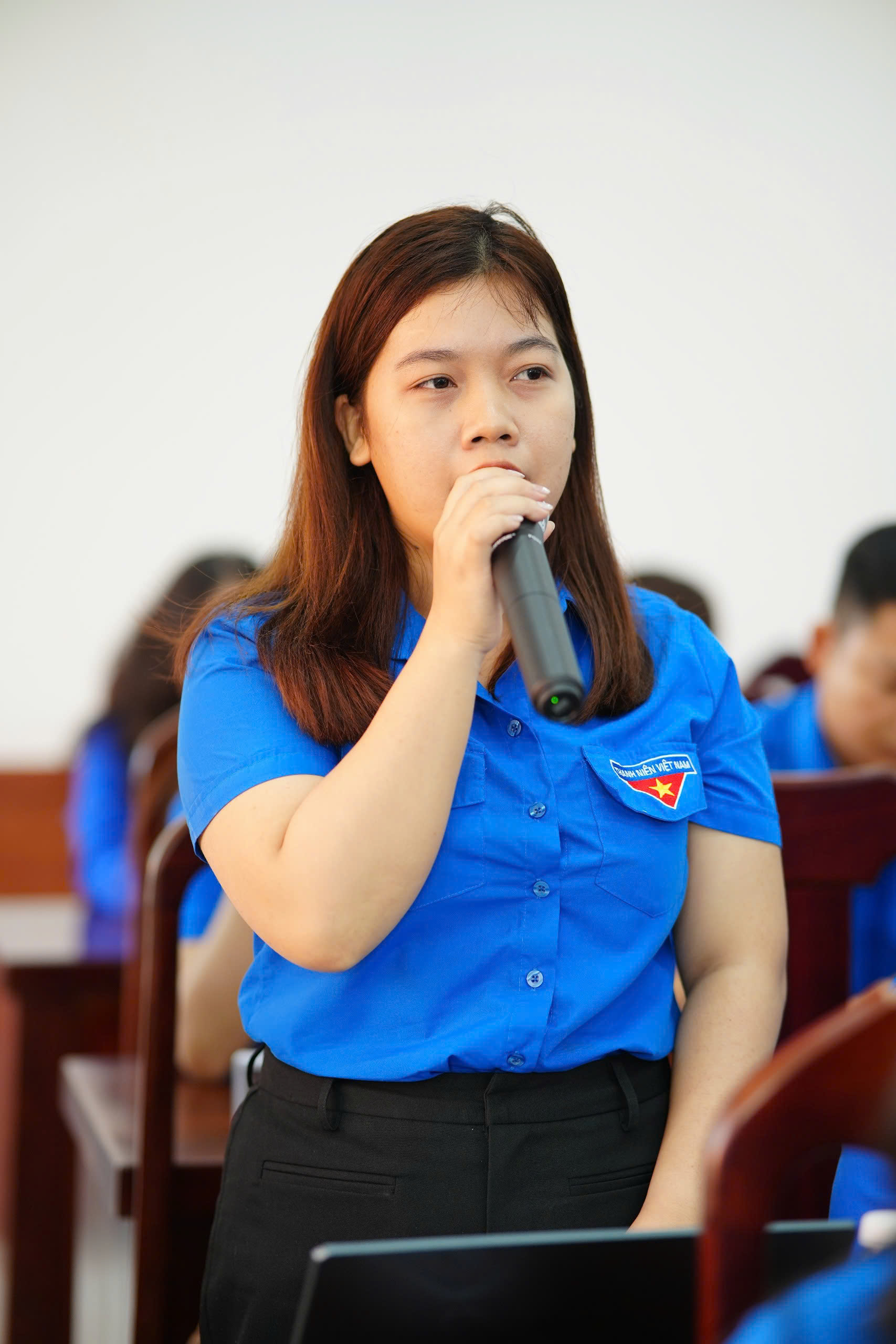 Đảng ủy C&aacute;c cơ quan Đảng TPHCM gặp gỡ, đối thoại, tuy&ecirc;n dương c&aacute;n bộ Đo&agrave;n ti&ecirc;u biểu - Ảnh 5.