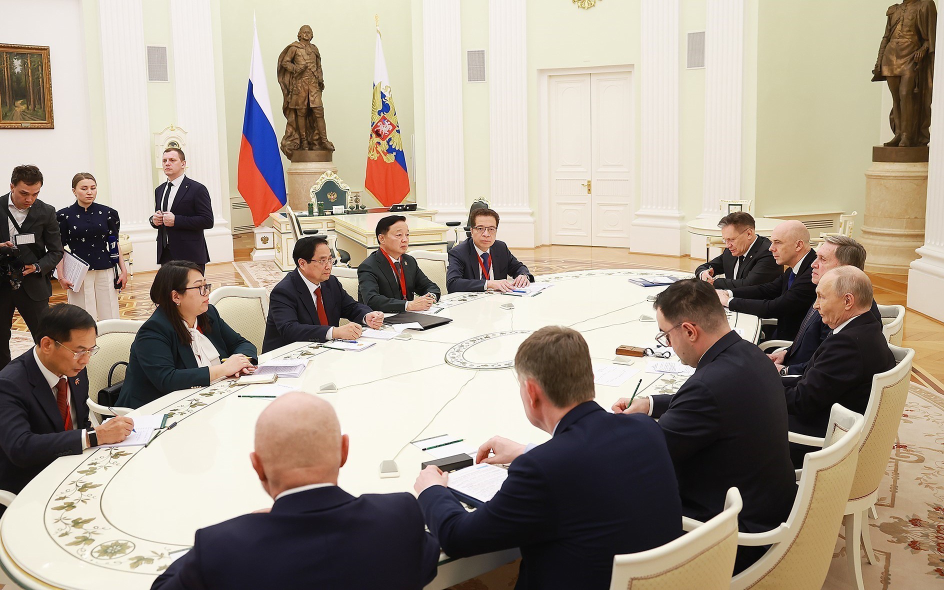 Tổng thống Nga Vladimir Putin nhận lời thăm Việt Nam - Ảnh 2.