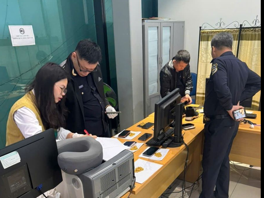 Phát hiện nhóm buôn lậu vàng gần 7 kg từ Hàn Quốc về Việt Nam năm 2026 - Ảnh 3.