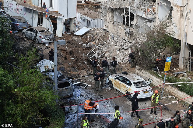 Iran sắp cạn t&ecirc;n lửa, chỉ c&ograve;n khoảng 1.000 quả? - Ảnh 3.