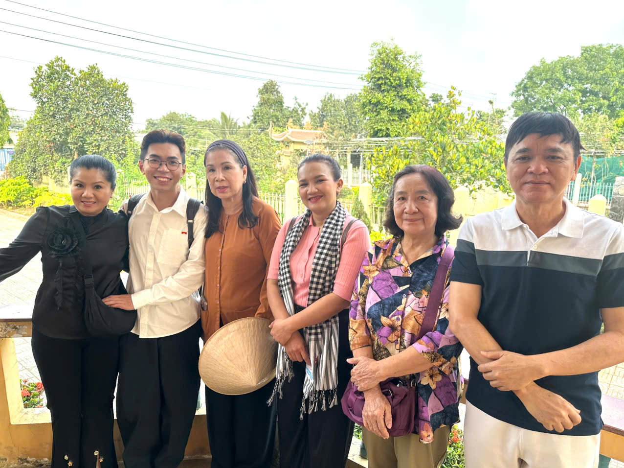 50 văn nghệ sĩ nổi tiếng về thăm Chiến khu Đ - Ảnh 5.