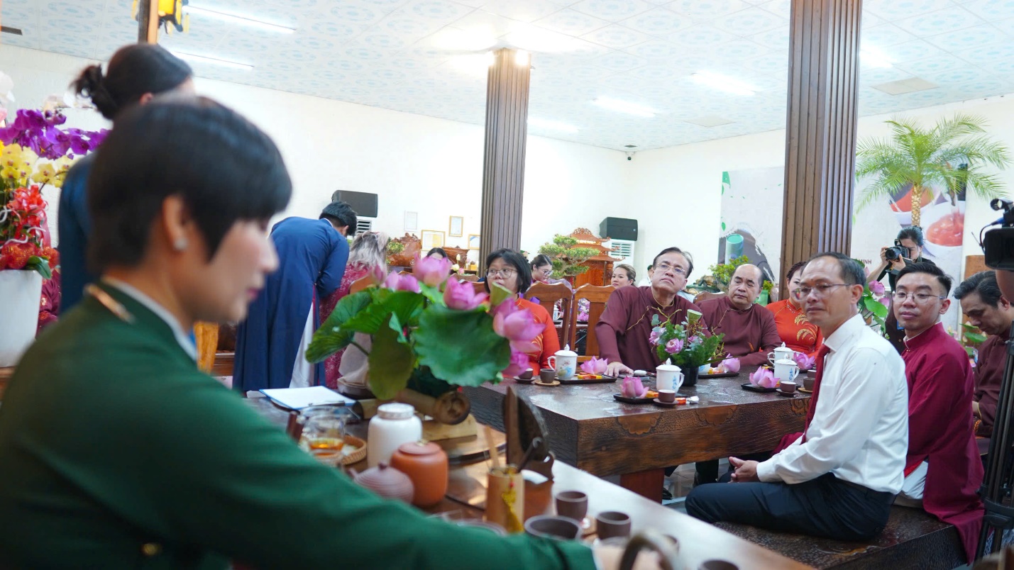 Tăng cường kết nối ASEAN qua tiệc trà hữu nghị tại không gian Duệ Tâm Trà - Ảnh 3.