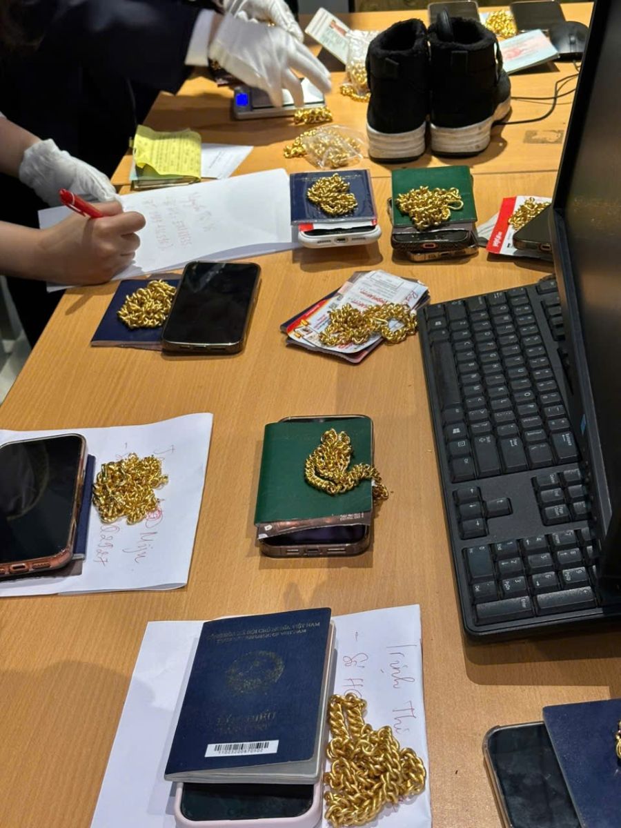 Phát hiện nhóm buôn lậu vàng gần 7 kg từ Hàn Quốc về Việt Nam năm 2026 - Ảnh 1.