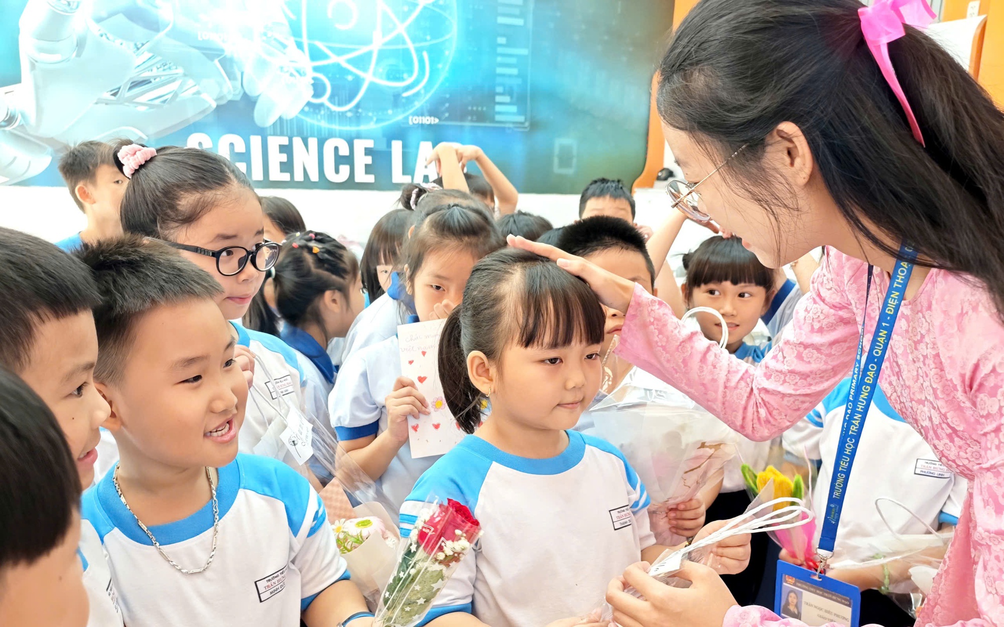 TPHCM thực hiện khảo s&aacute;t v&agrave;o lớp 6 ở 5 trường: &Yacute; kiến tr&aacute;i chiều từ phụ huynh  - Ảnh 2.