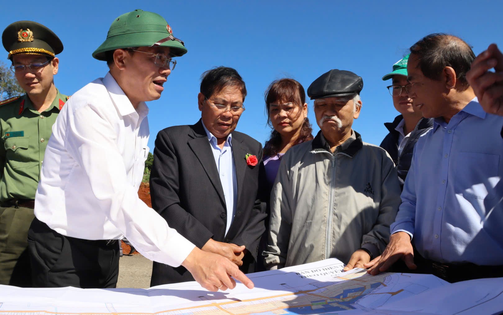&Ocirc;ng Trịnh Văn Quyết xuất hiện tại hội thảo k&iacute;ch hoạt trục du lịch biển &ndash; cao nguy&ecirc;n - Ảnh 4.