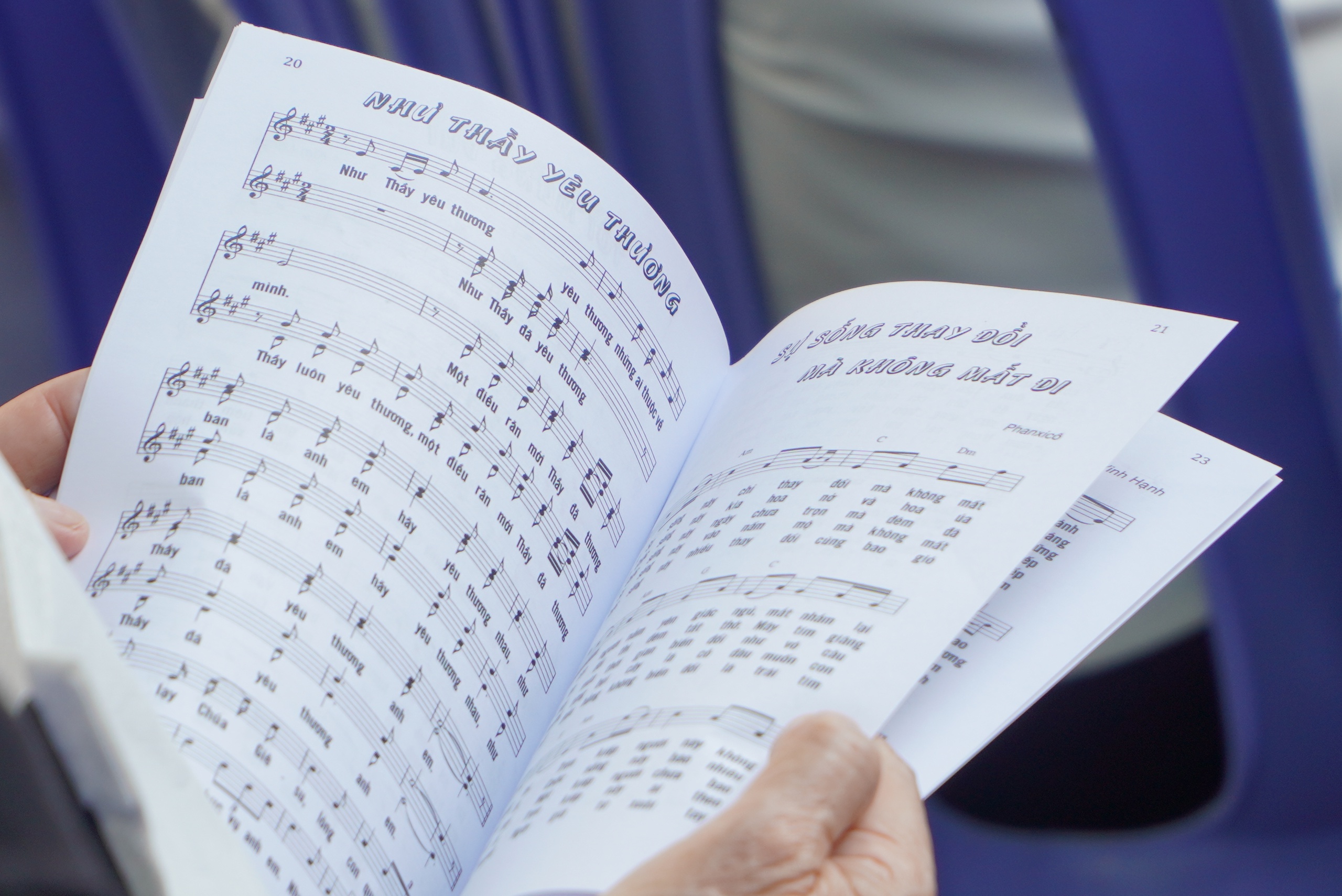 Hàng ngàn người dự Thánh lễ An táng Đức Hồng y Gioan Baotixita Phạm Minh Mẫn - Ảnh 14.