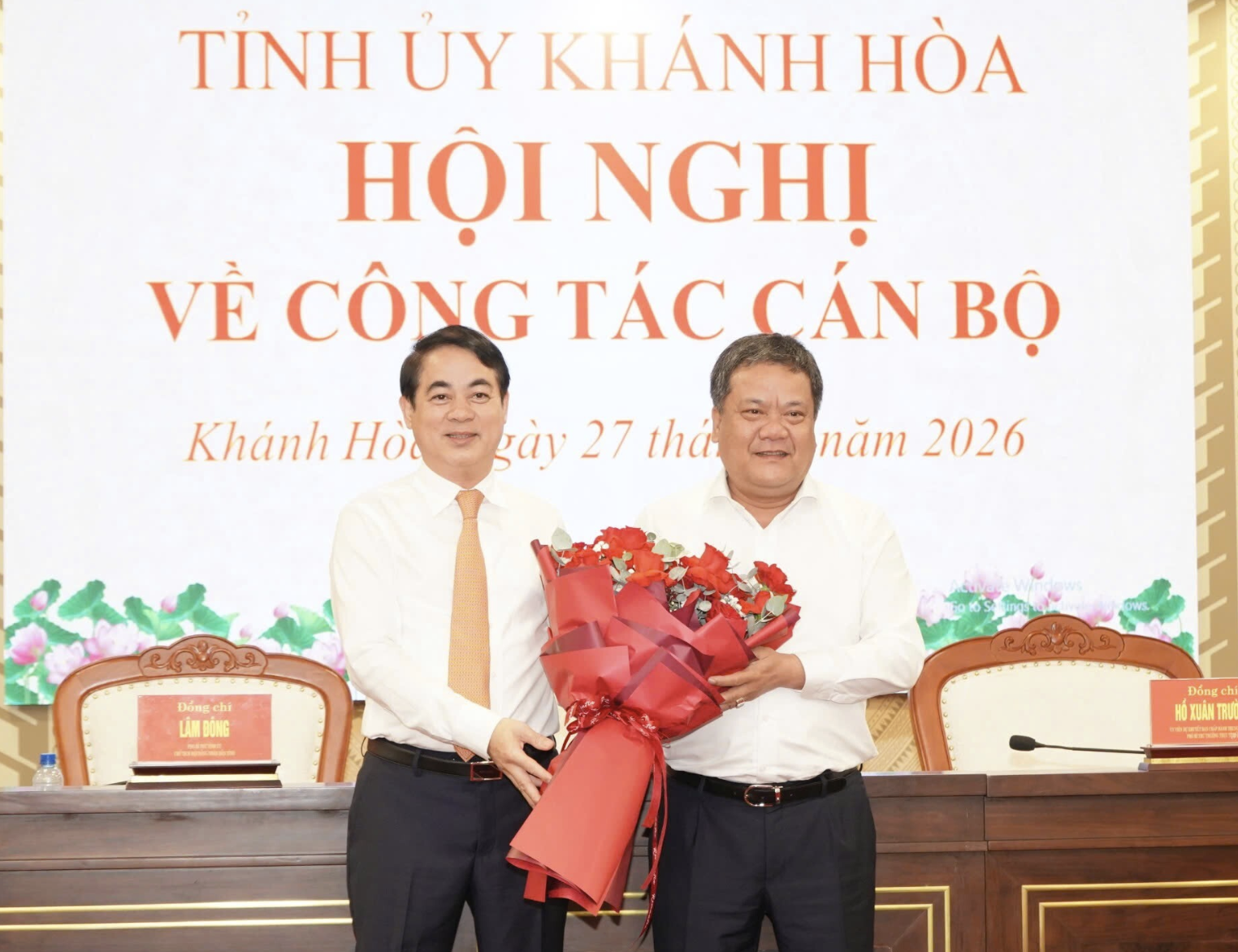 Ông Trần Phong bầu giữ chức Bí thư Tỉnh ủy Khánh Hòa - Ảnh 1.