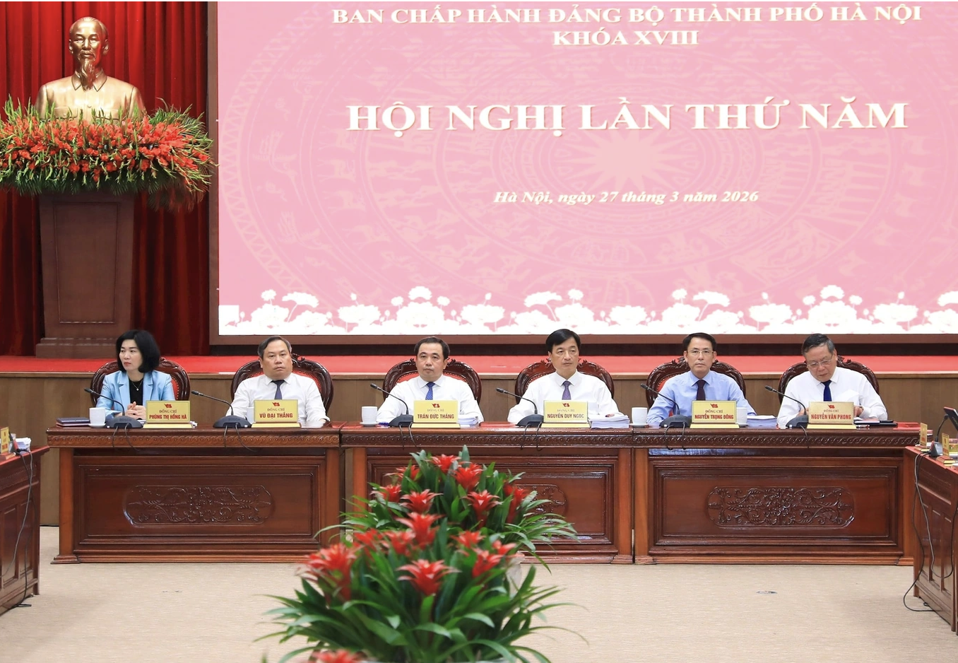 Bộ trưởng Trần Đức Thắng dự hội nghị phát triển Thủ đô Hà Nội trong kỷ nguyên mới - Ảnh 1.