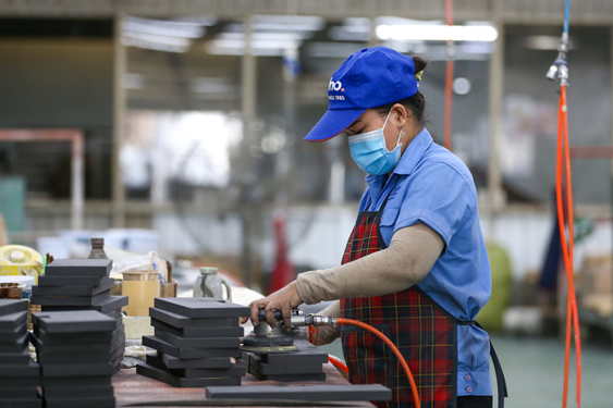 Giữ ổn định vĩ mô, tiếp sức doanh nghiệp (*): Tăng cường các chính sách hỗ trợ - Ảnh 1. Giữ ổn định vĩ mô, tiếp sức doanh nghiệp (*): Tăng cường các chính sách hỗ trợ - Ảnh 1.