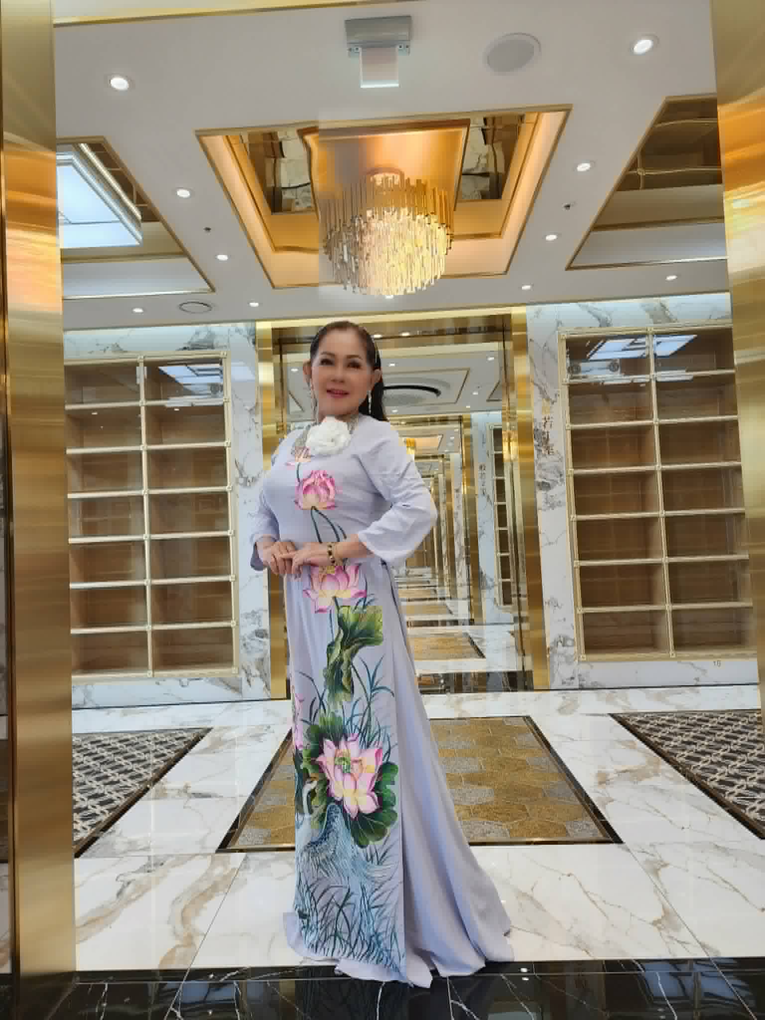 Nghệ sĩ Phượng Nga đưa nghệ thuật cải lương đến mọi miền và giao lưu văn hóa quốc tế - Ảnh 2.