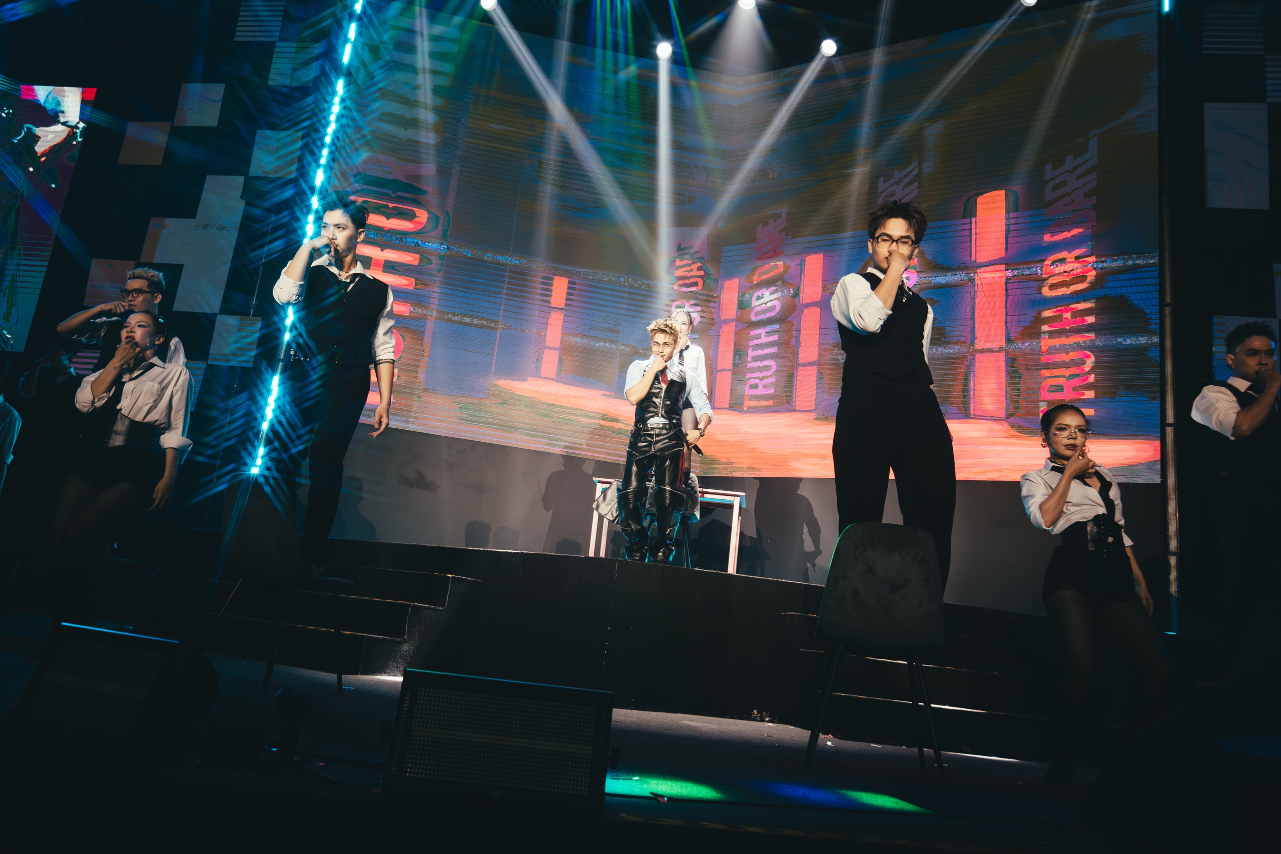 J-UNZIP: Ngày Jun Phạm nở hoa rực rỡ - Ảnh 10.