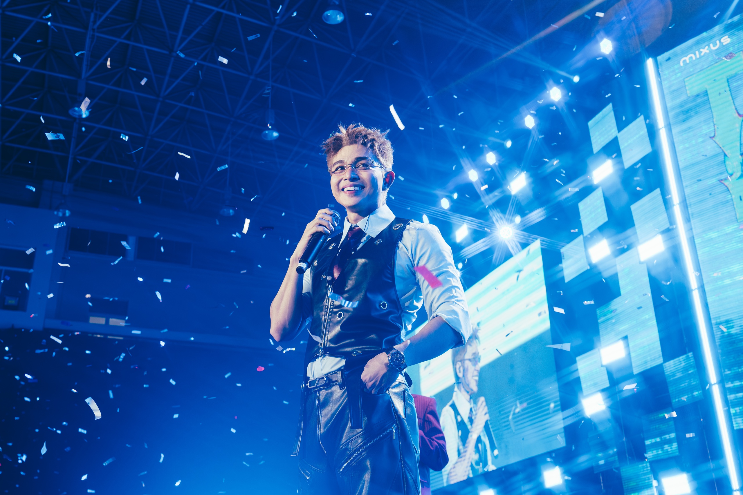 J-UNZIP: Ngày Jun Phạm nở hoa rực rỡ - Ảnh 15.