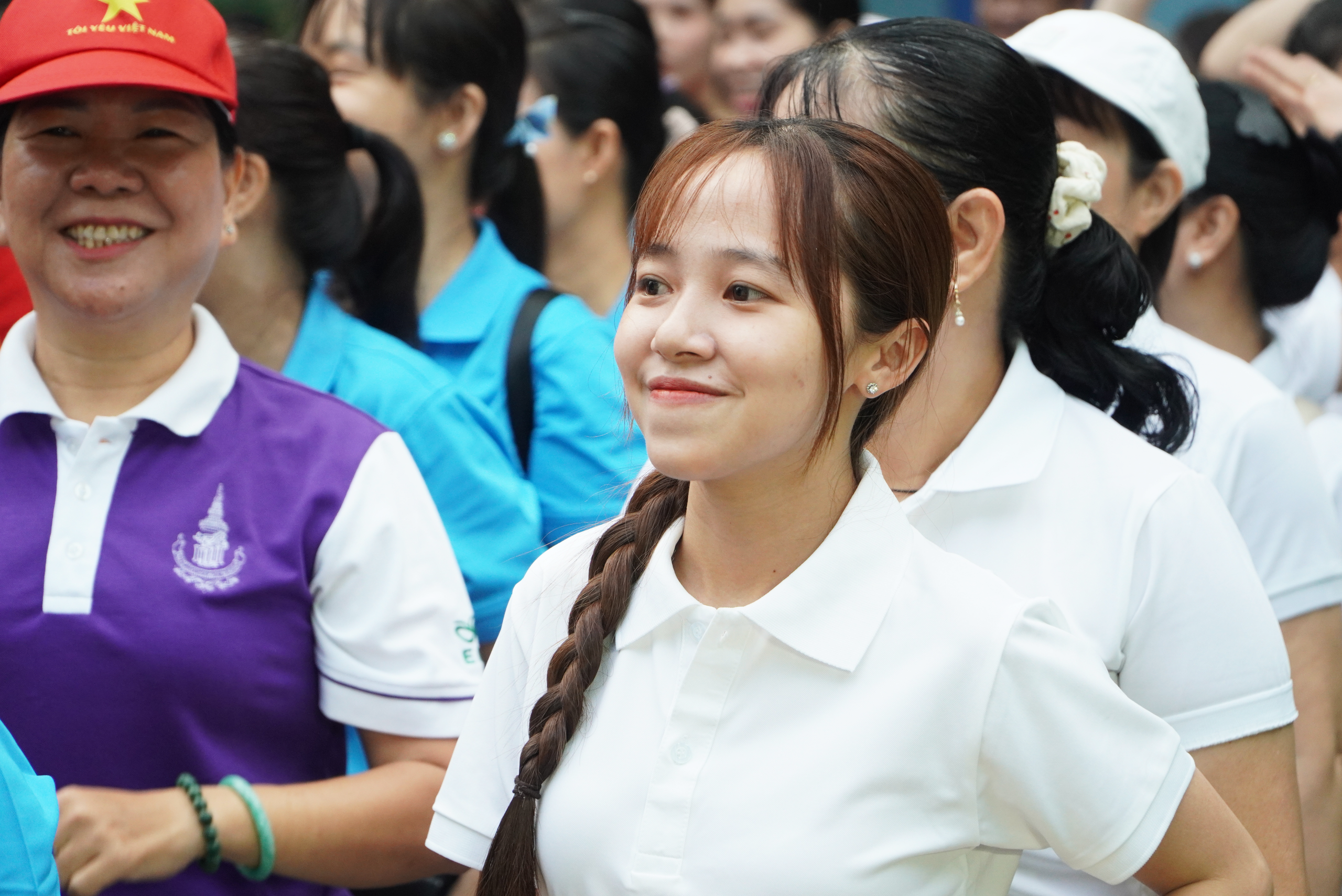 Hình ảnh bắt đầu ngày mới đầy ấn tượng ở phường Diên Hồng, TPHCM - Ảnh 3.