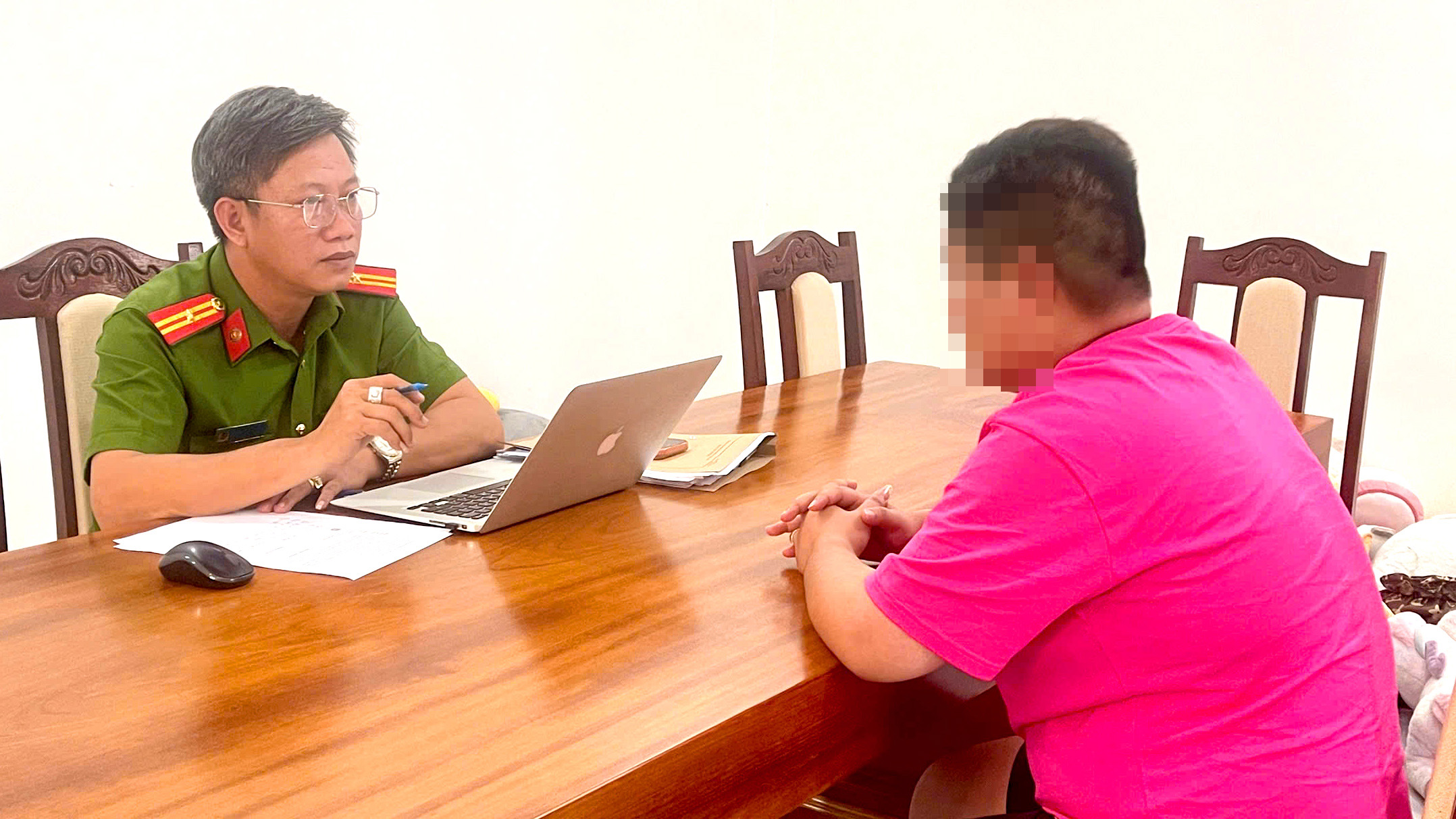 Bắt 343 đối tượng lừa đảo trực tuyến xuyên quốc gia tại Campuchia - Ảnh 2.