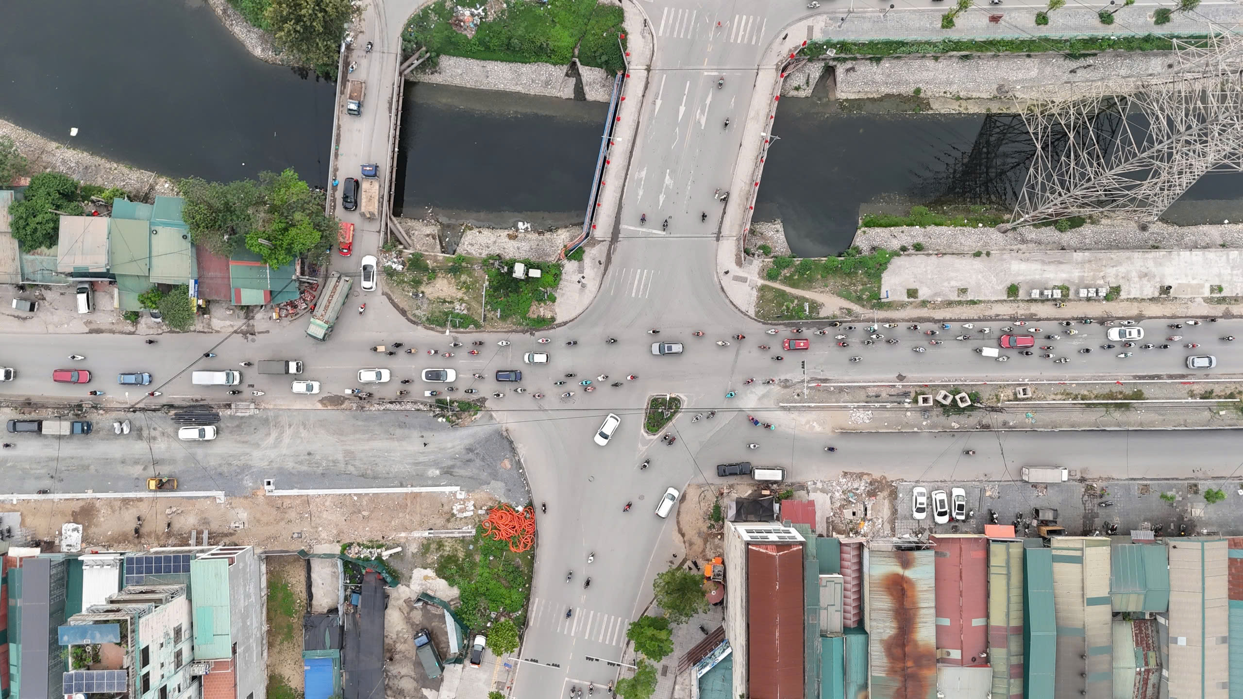 Hiện trạng dự án mở rộng đường Tam Trinh sau gần 1 thập kỷ chưa hoàn thành - Ảnh 4. Hiện trạng dự án mở rộng đường Tam Trinh sau gần 1 thập kỷ chưa hoàn thành - Ảnh 4.