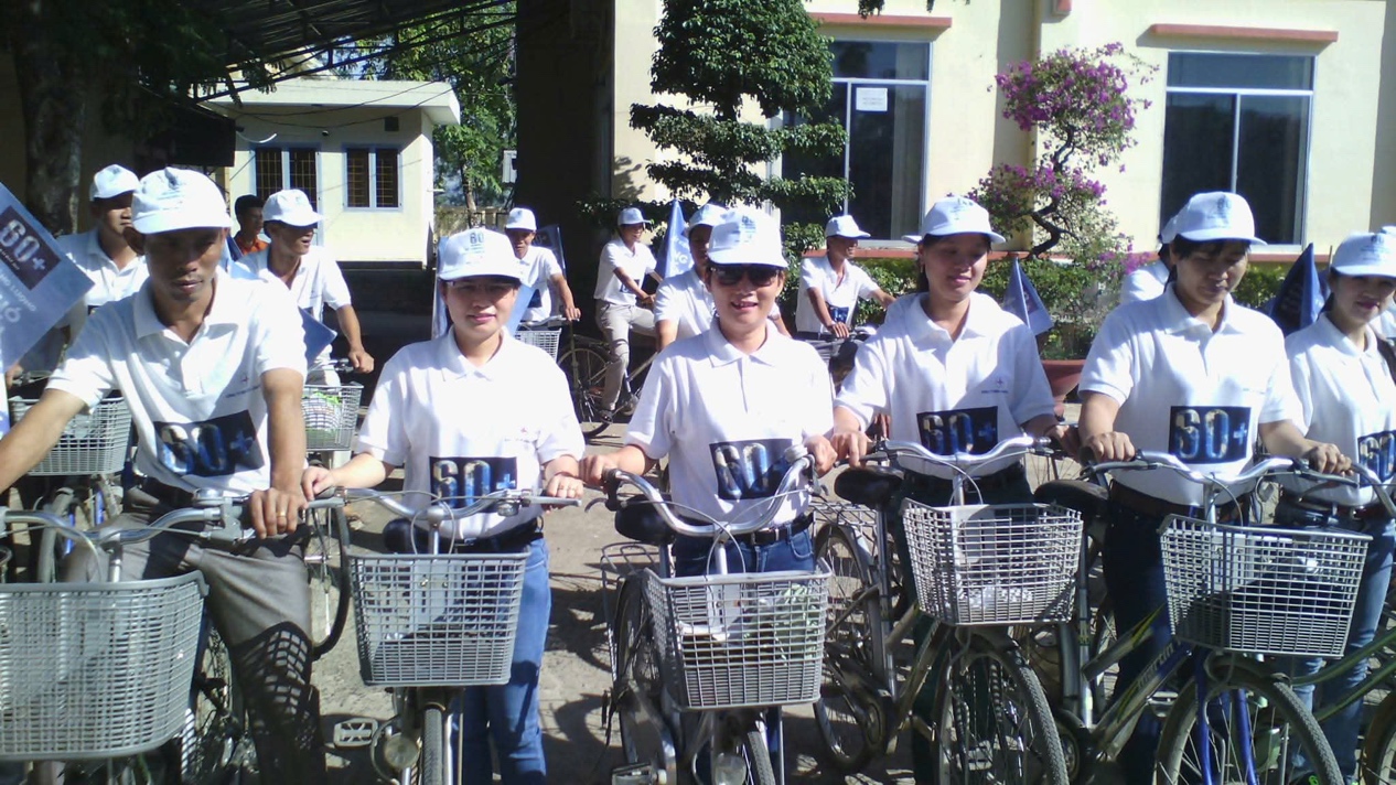 CHÙM ẢNH: Các đơn vị EVNSPC sôi nổi hưởng ứng Chiến dịch Giờ Trái đất 2026 - Ảnh 11.