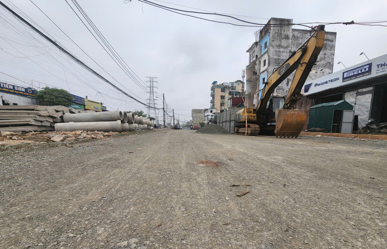Hiện trạng dự án mở rộng đường Tam Trinh sau gần 1 thập kỷ chưa hoàn thành - Ảnh 5. Hiện trạng dự án mở rộng đường Tam Trinh sau gần 1 thập kỷ chưa hoàn thành - Ảnh 5.
