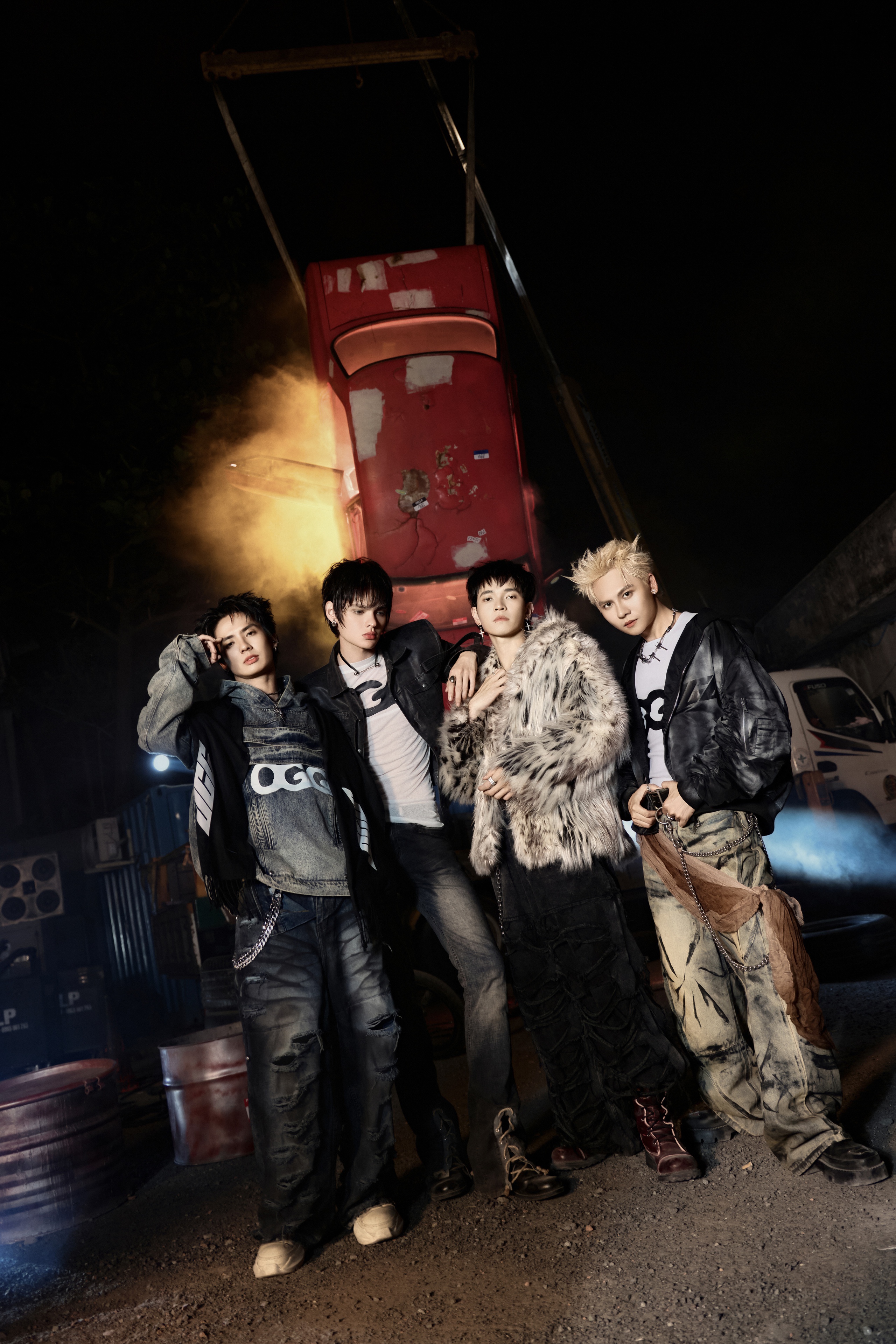 Visual cool, concept lạ: OGG – cái tên mới đang khiến V-biz chú ý  - Ảnh 2.