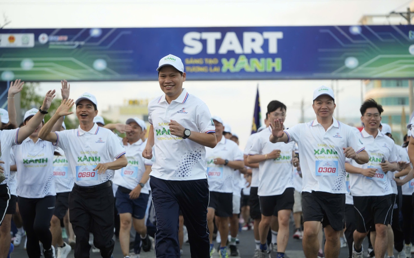 EVN chủ động làm việc với tỉnh phía Nam để bảo đảm cung ứng điện năm 2026 - Ảnh 1.