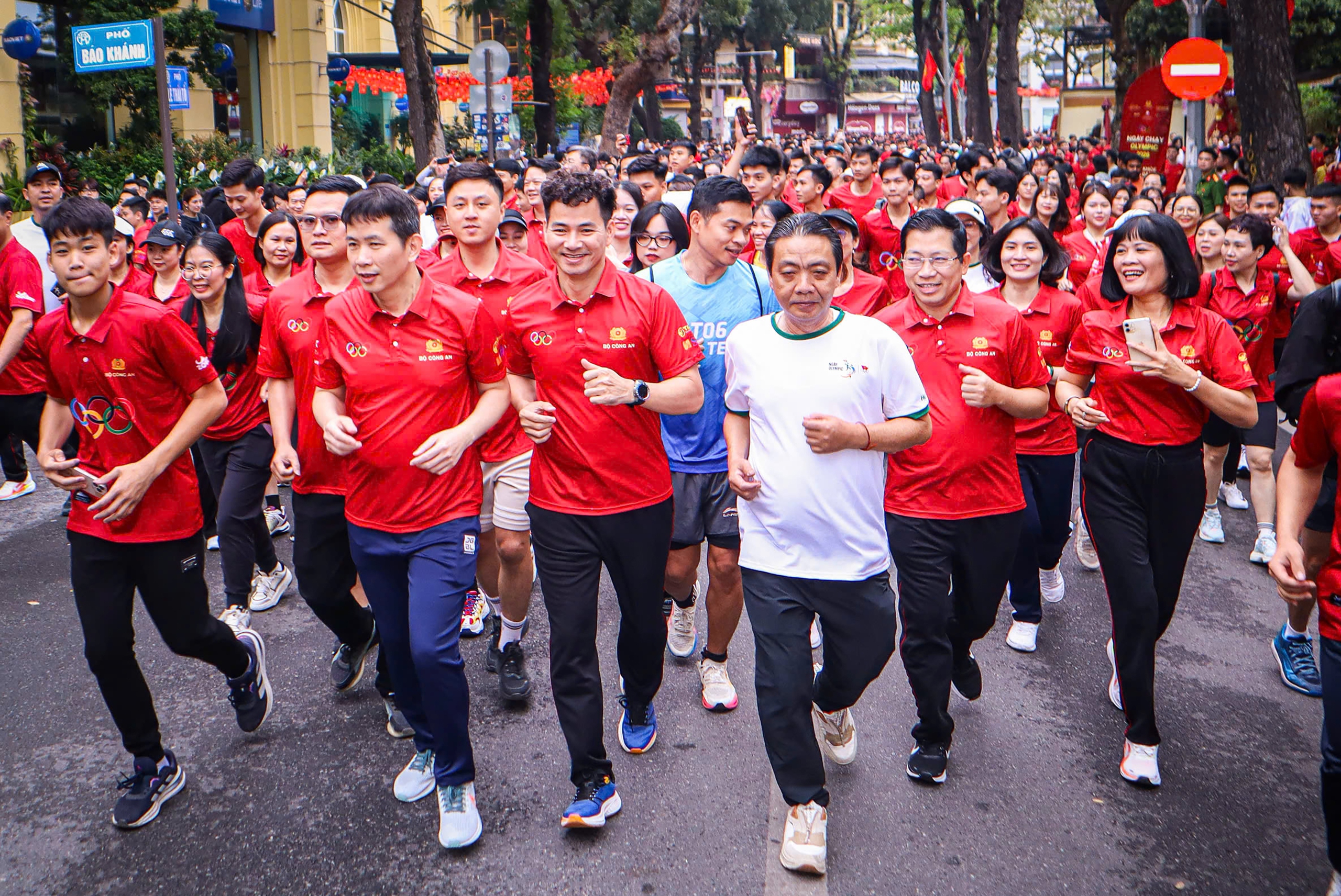 Nền tảng kép để phát triển thể thao - Ảnh 1.