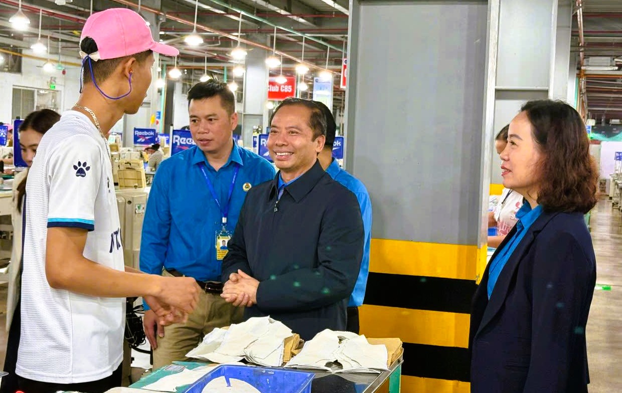 Chăm lo bảo vệ quyền, lợi ích chính đáng cho người lao động - Ảnh 2.