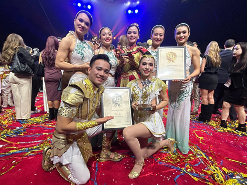 Chiến thắng rực rỡ - Ảnh 1.