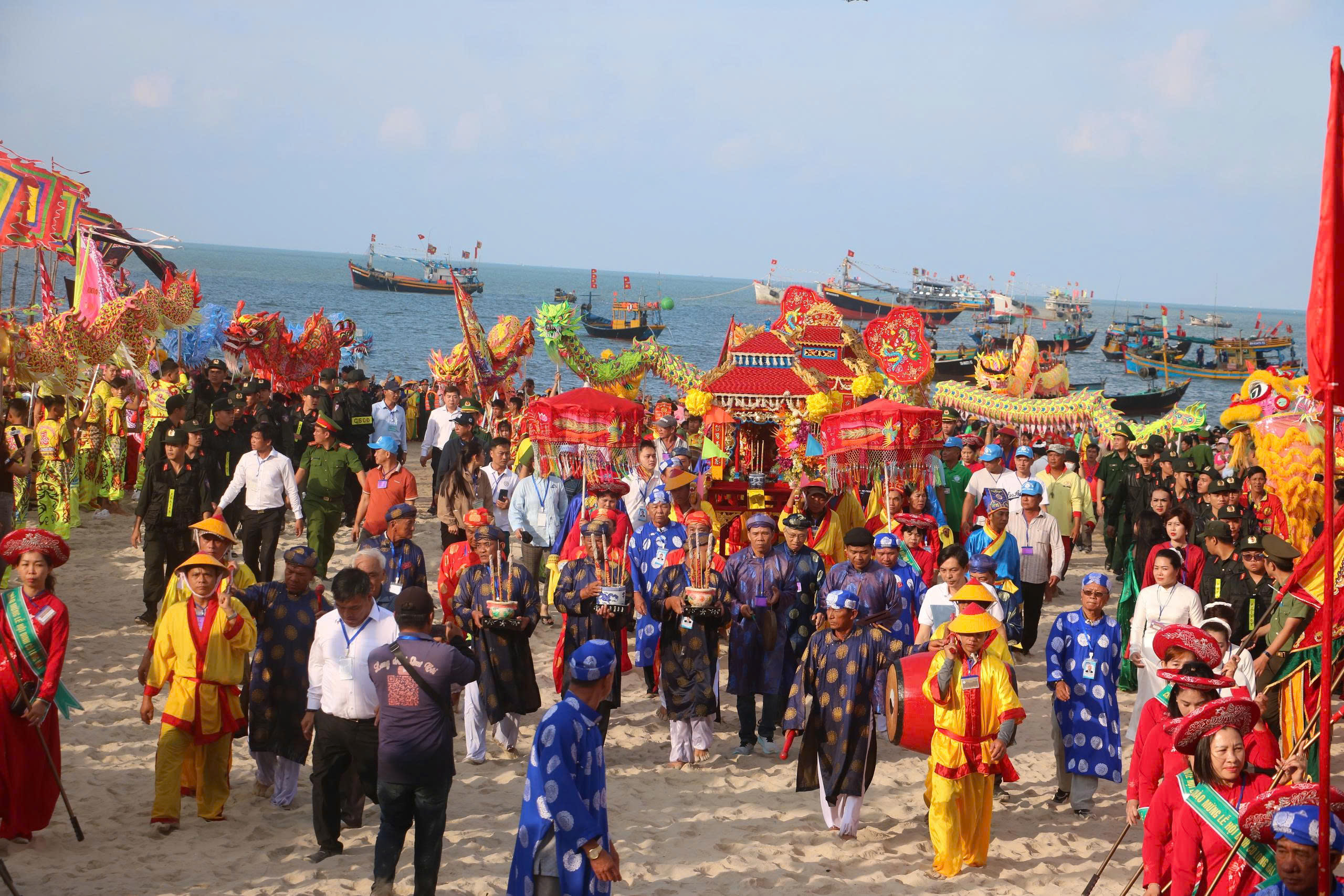 Lễ hội Dinh Cô 2026 tại Long Hải: Sự kiện văn hóa đặc sắc của ngư dân miền biển - Ảnh 3. Lễ hội Dinh Cô 2026 tại Long Hải: Sự kiện văn hóa đặc sắc của ngư dân miền biển - Ảnh 3.