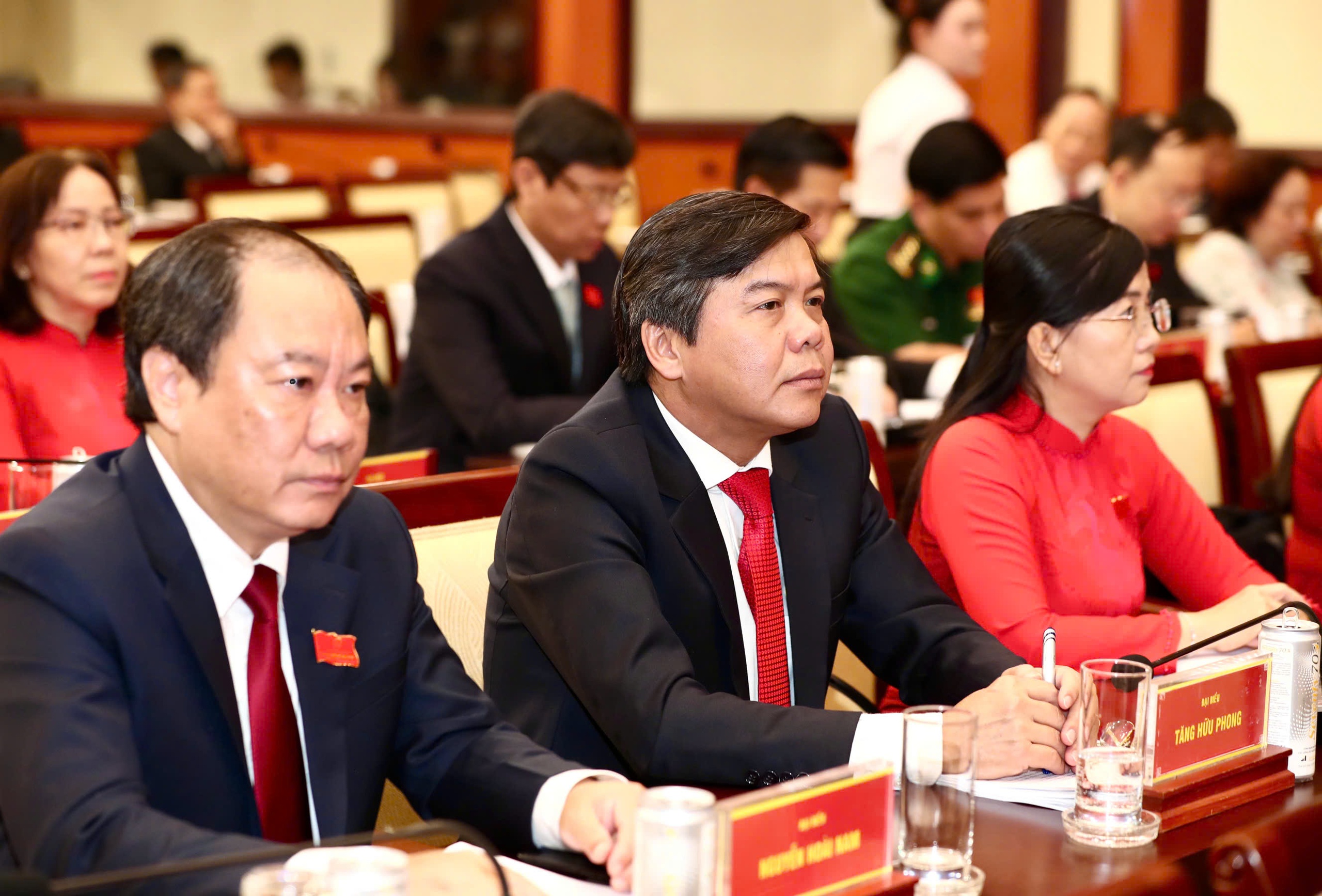 Khai mạc kỳ họp thứ nhất HĐND TPHCM khóa XI nhiệm kỳ 2026-2031 - Ảnh 4.
