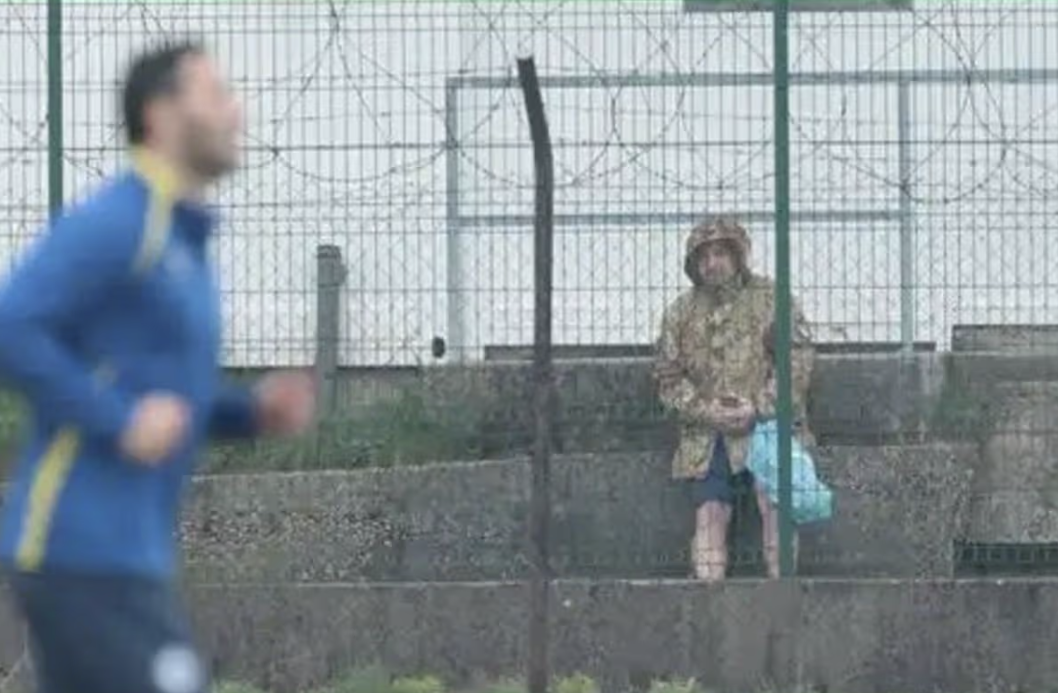 Tuyển Ý vướng nghi án 