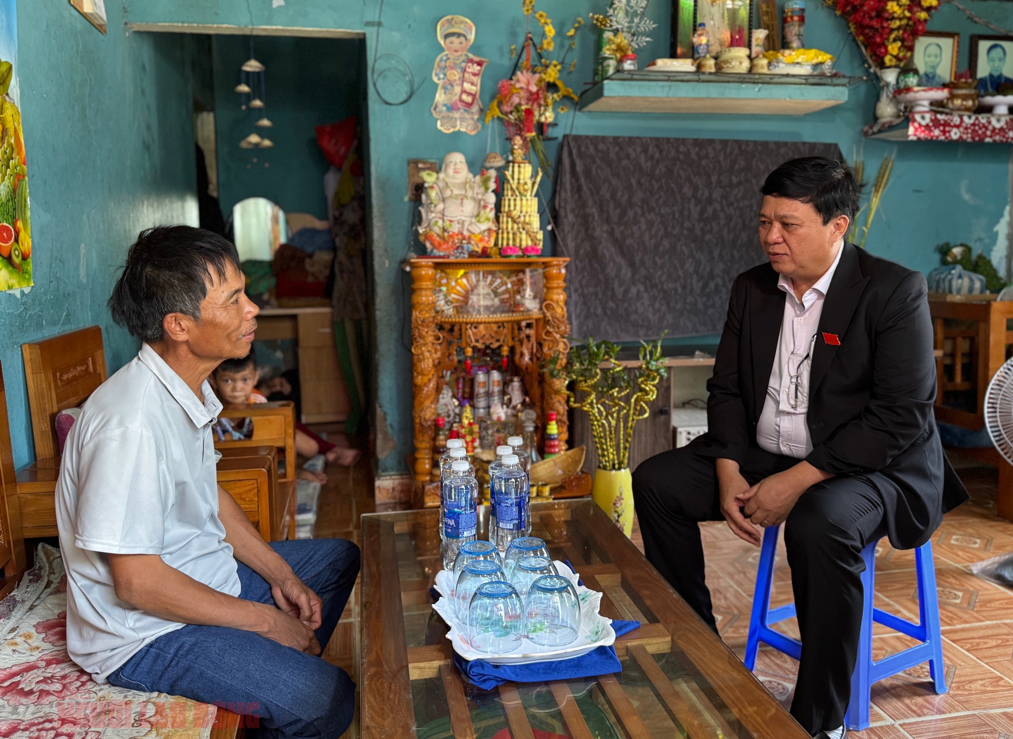 Người đ&agrave;n &ocirc;ng ở Đ&agrave; Nẵng cứu hai ch&aacute;u nhỏ khỏi đuối nước trẻ em tại biển Nam &Ocirc; - Ảnh 2.