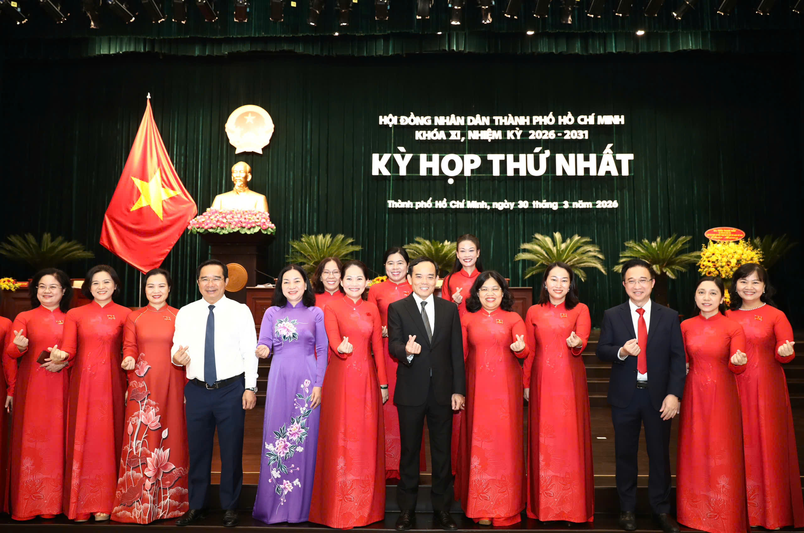 To&agrave;n cảnh kỳ họp thứ nhất HĐND TPHCM nhiệm kỳ 2026-2031 - Ảnh 10.
