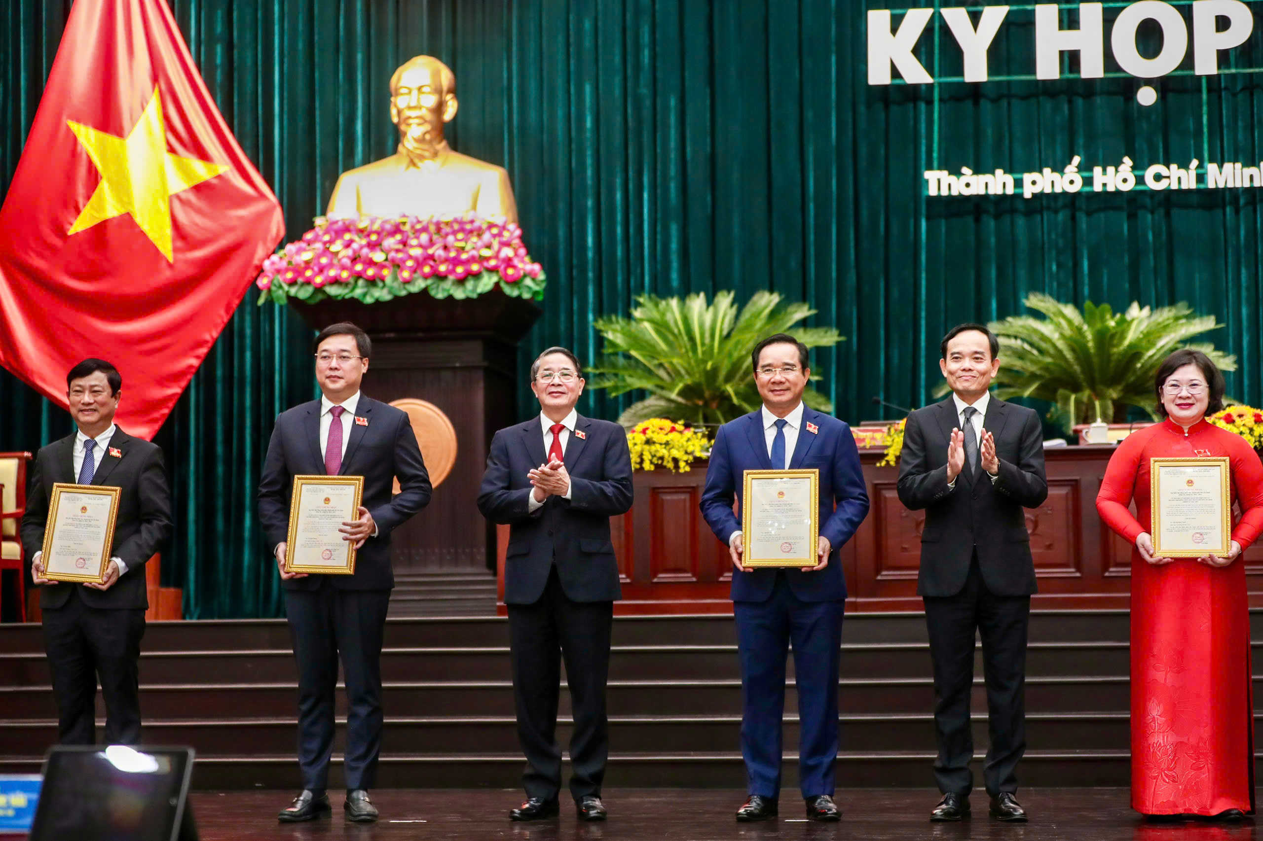 - Ảnh 3. - Ảnh 3.