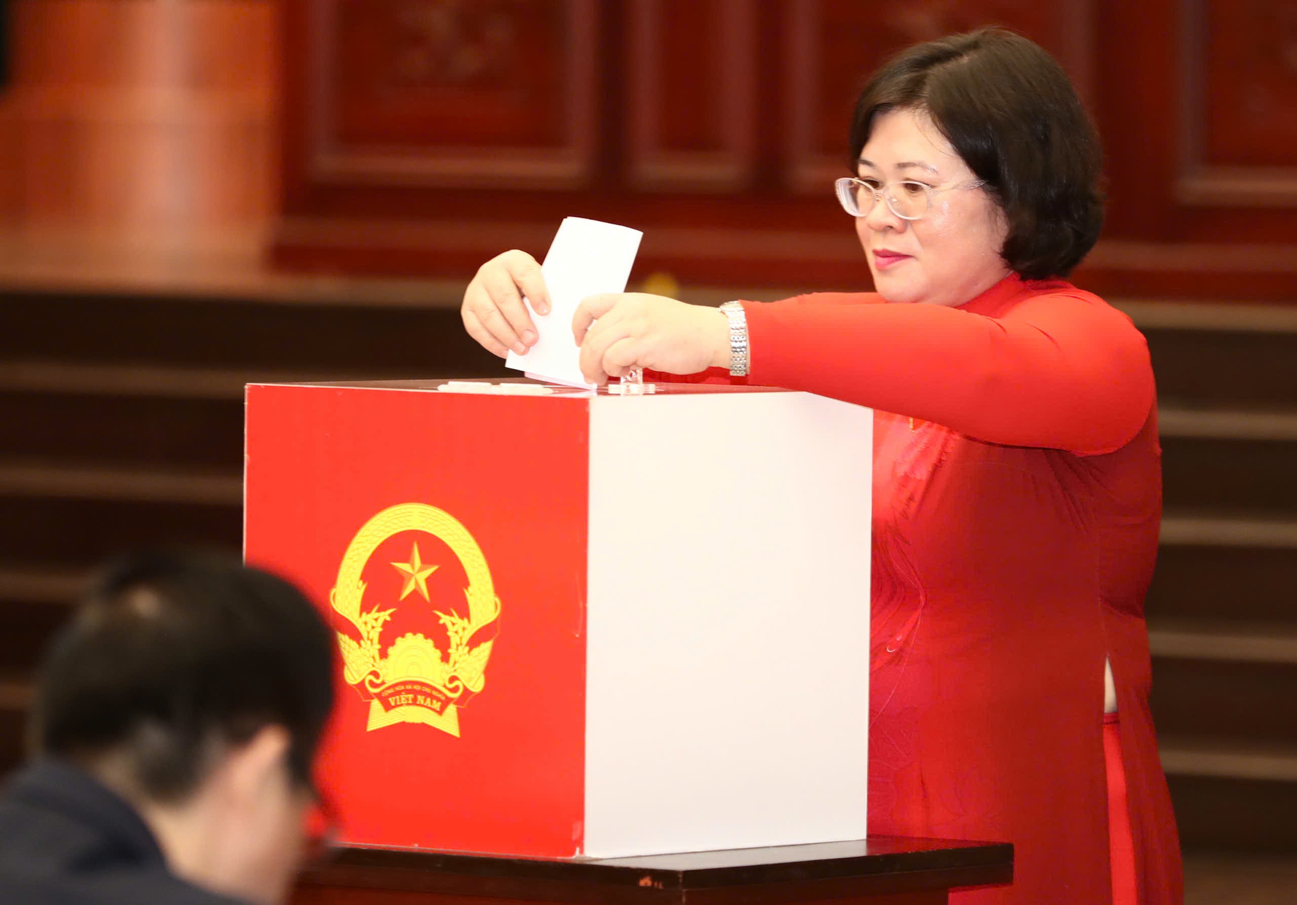 To&agrave;n cảnh kỳ họp thứ nhất HĐND TPHCM nhiệm kỳ 2026-2031 - Ảnh 16.