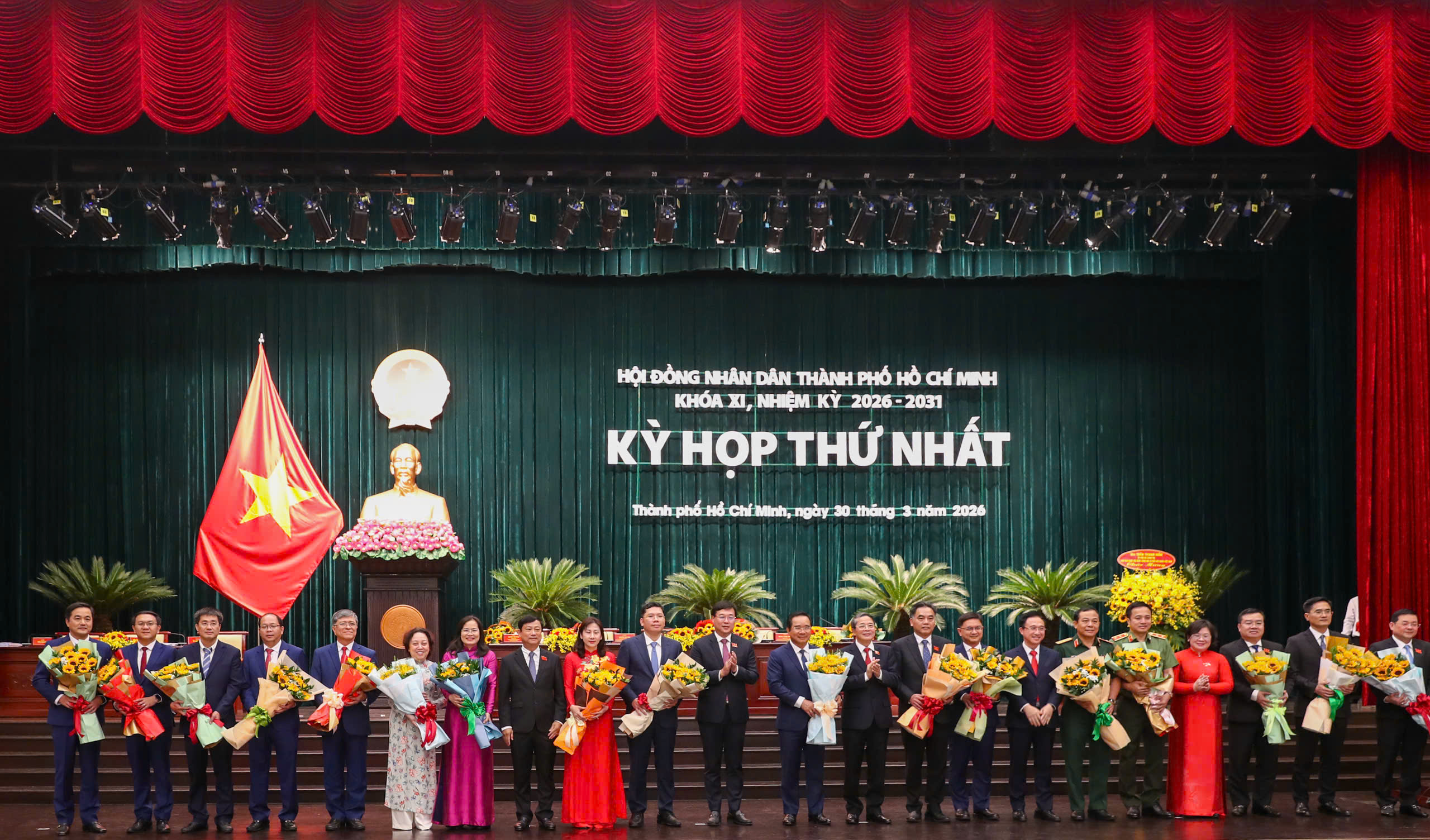 Ra mắt bộ máy UBND TPHCM nhiệm kỳ 2026-2031 - Ảnh 3.