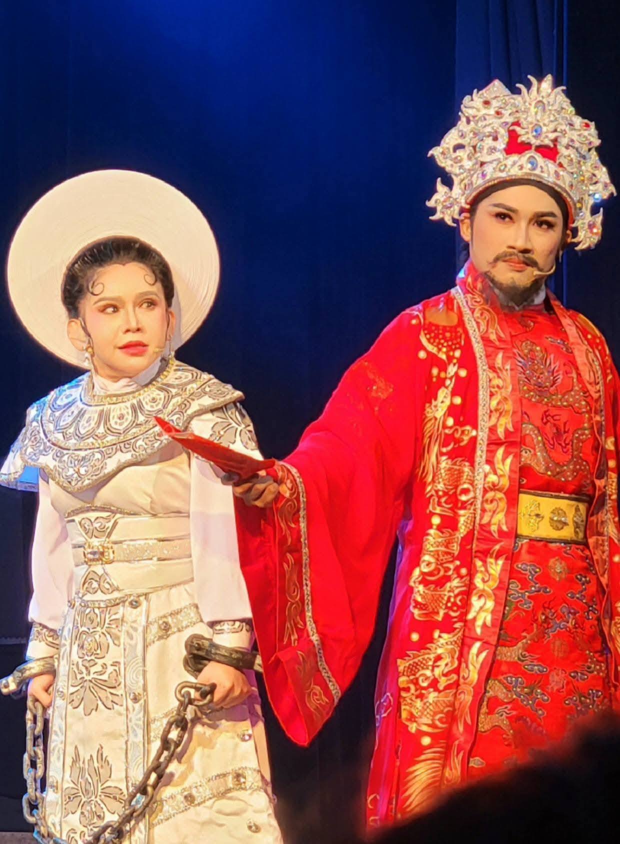 Ngọc Cương nối nghiệp cha – cố nghệ sĩ Chinh Nhân, tiếp lửa cho tuồng cổ Huỳnh Long - Ảnh 1.