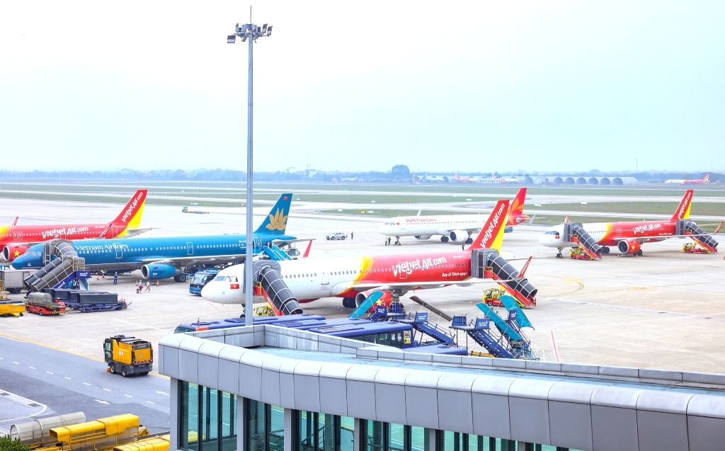 Từ ng&agrave;y 1-4, c&aacute;c h&atilde;ng h&agrave;ng kh&ocirc;ng Việt Nam sẽ cắt giảm những đường bay n&agrave;o? - Ảnh 1.