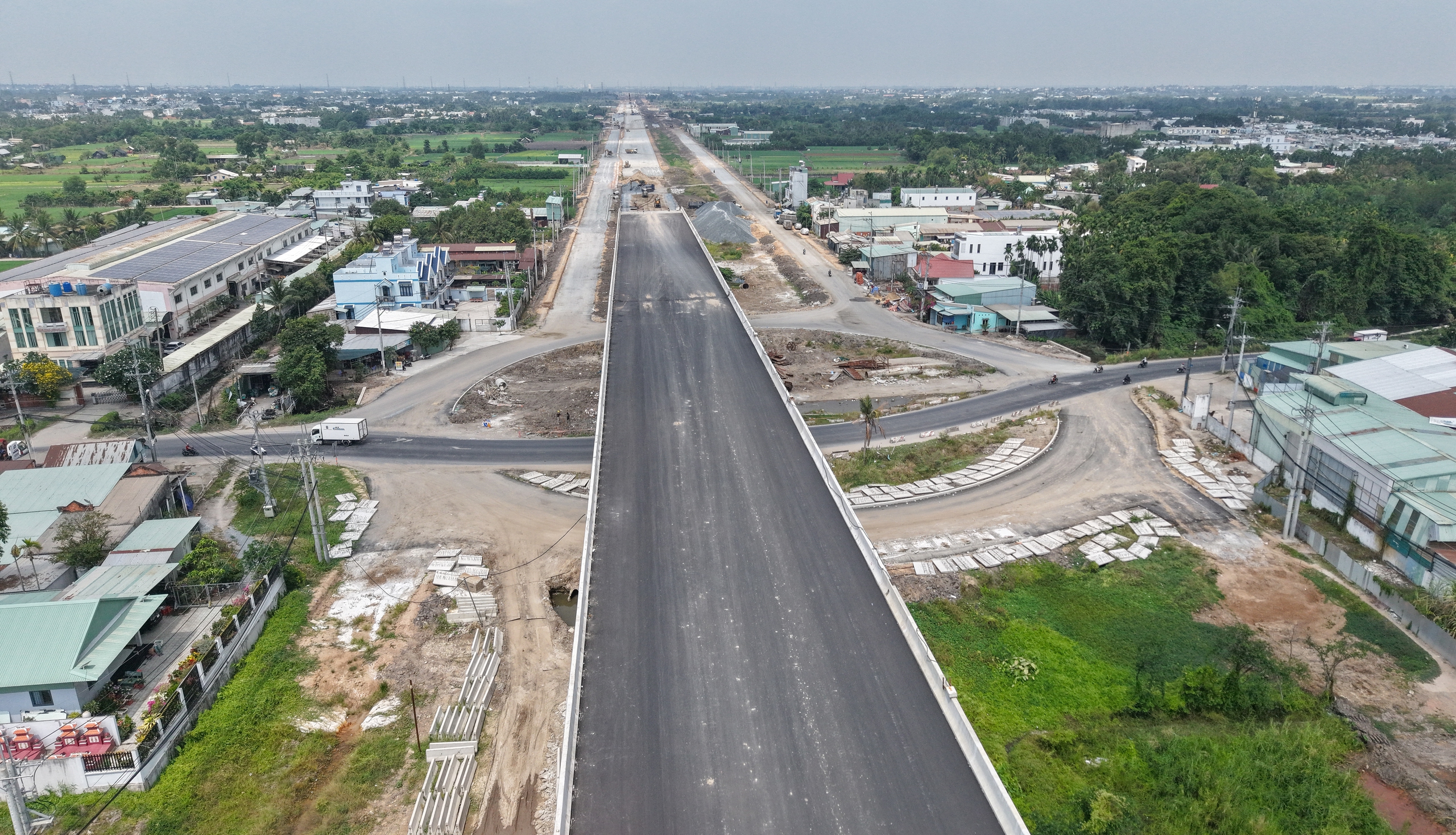 To&agrave;n cảnh c&ocirc;ng trường V&agrave;nh đai 3 TPHCM qua B&igrave;nh Dương năm 2026 - Ảnh 8.