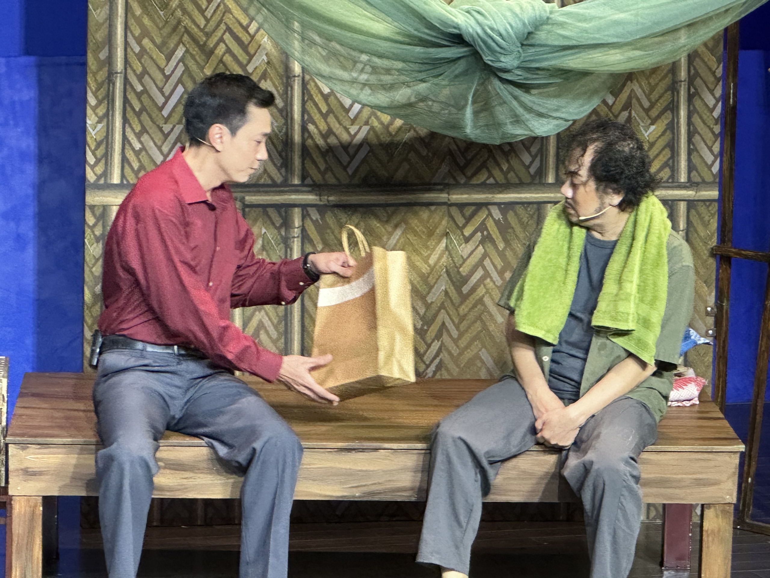 Diễn cùng Thành Lộc, Thành Khôn 