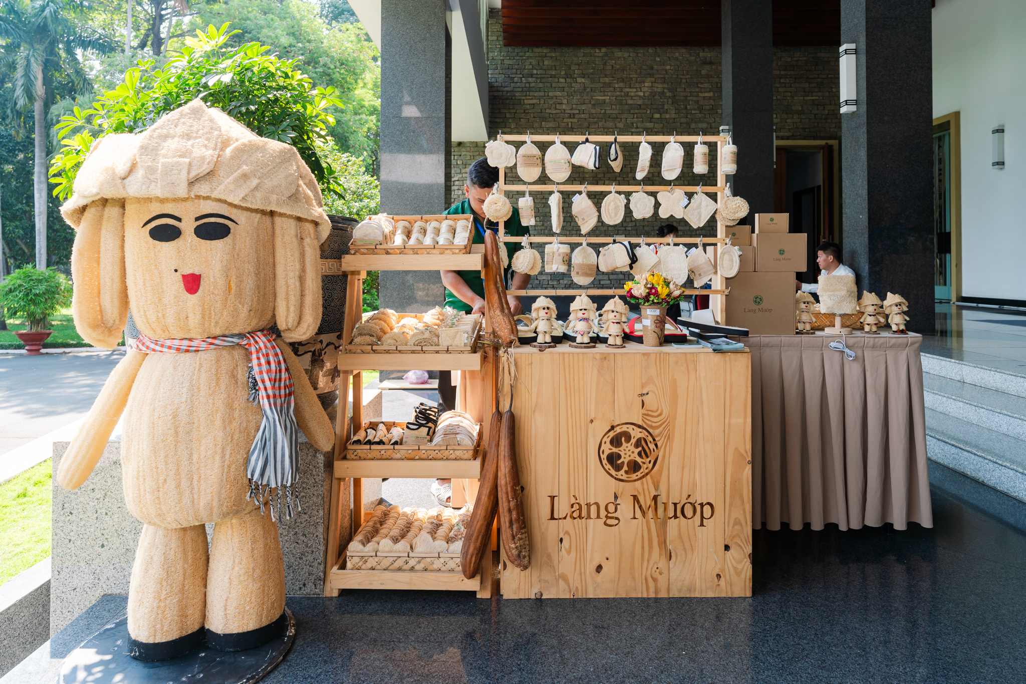 VIDEO: Lạ miệng với đặc sản từ chùm ngây và quả lê-ki-ma tại Lễ công bố Hàng Việt Nam Chất lượng cao - Ảnh 2.