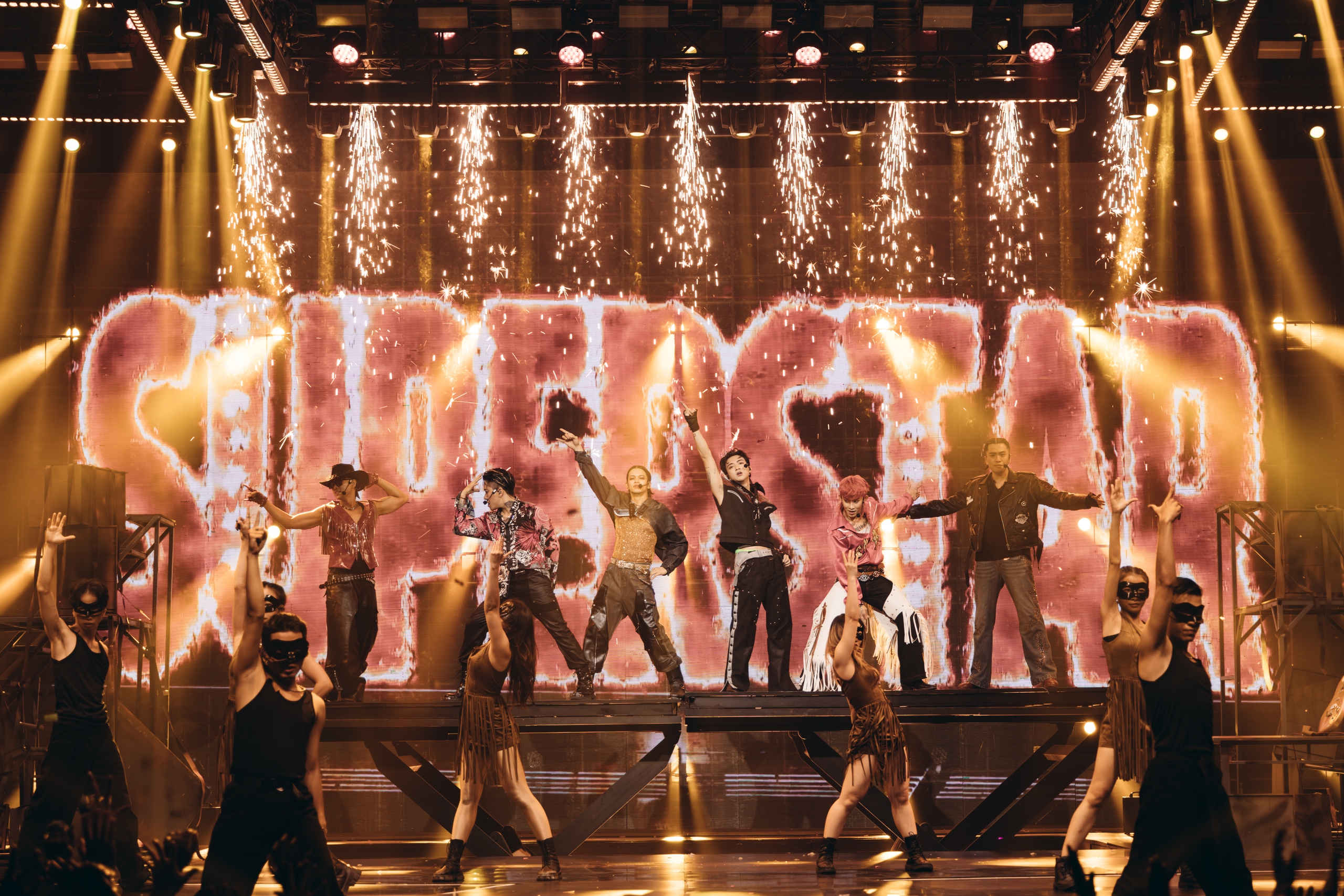 Anh trai vượt ngàn chông gai mùa 2 trở lại - Ảnh 2. Anh trai vượt ngàn chông gai mùa 2 trở lại - Ảnh 2.