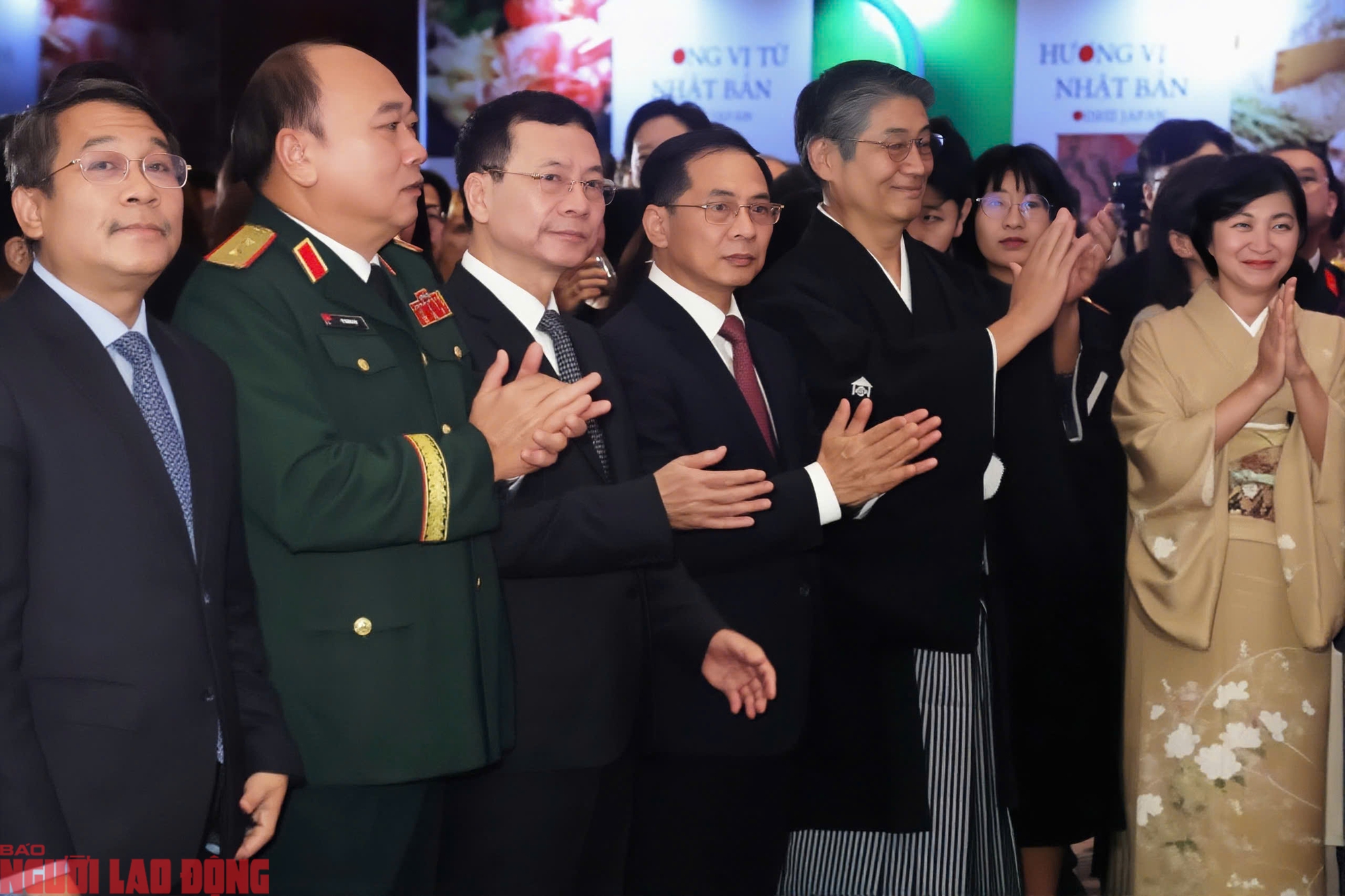 Lễ kỷ niệm 66 năm Ng&agrave;y sinh Nhật ho&agrave;ng: Thắt chặt quan hệ Việt - Nhật - Ảnh 8.