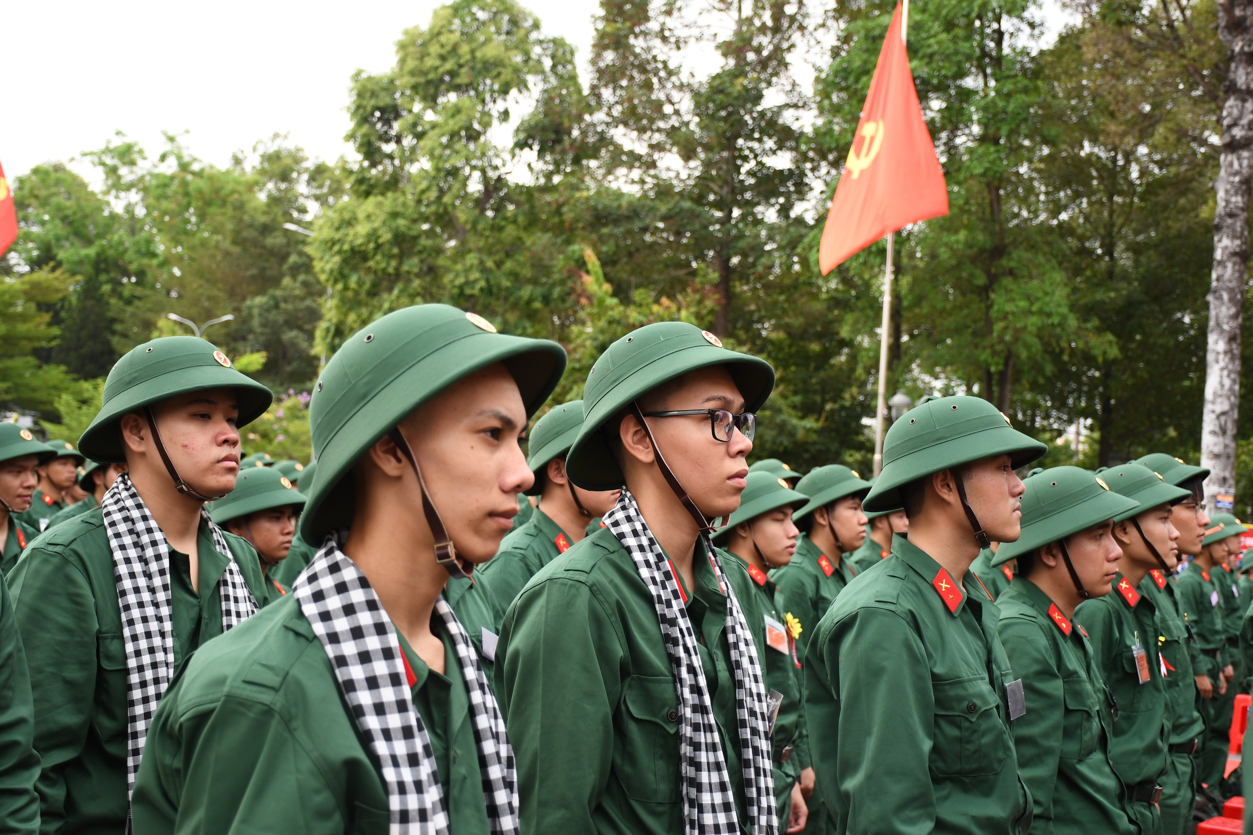 Xúc động lễ giao nhận Quân thanh niên Đồng Nai lên đường nhập ngũ năm 2026 - Ảnh 4. Xúc động lễ giao nhận Quân thanh niên Đồng Nai lên đường nhập ngũ năm 2026 - Ảnh 4.