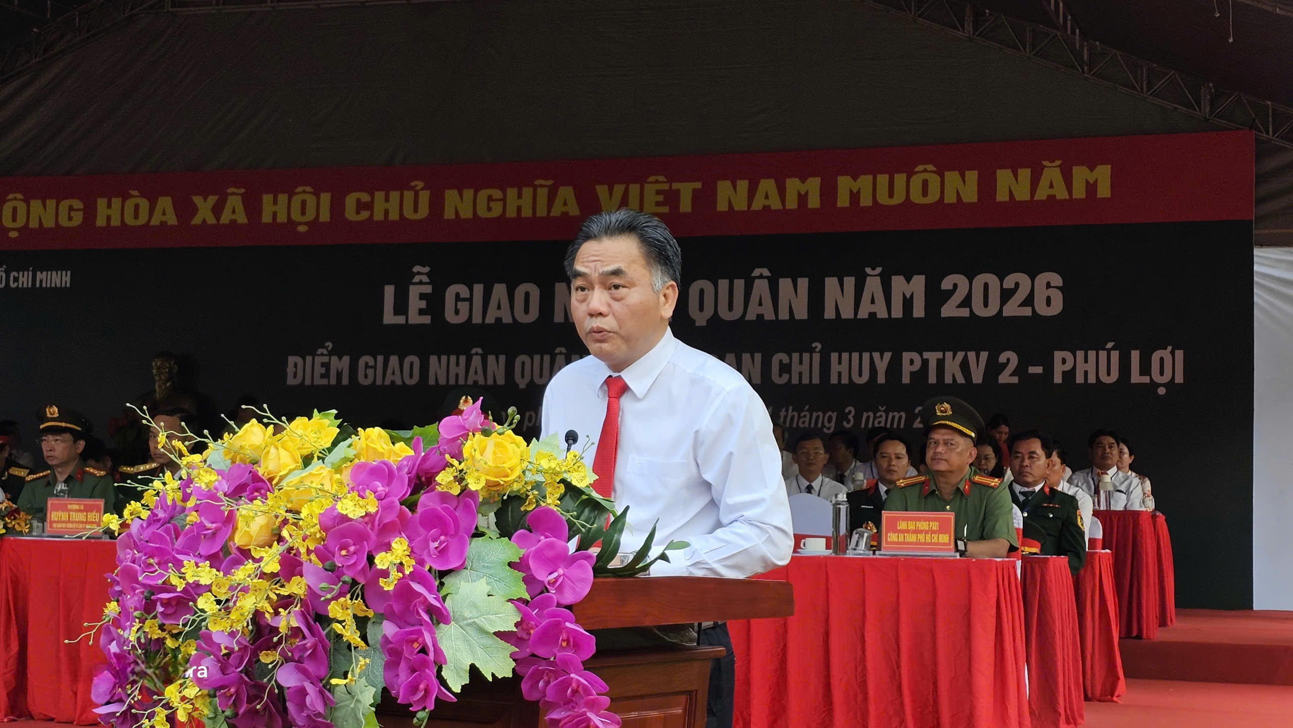 Lễ giao nhận quân TPHCM 2026: Tôn vinh thanh niên lên đường thực hiện nhiệm vụ - Ảnh 3. Lễ giao nhận quân TPHCM 2026: Tôn vinh thanh niên lên đường thực hiện nhiệm vụ - Ảnh 3.